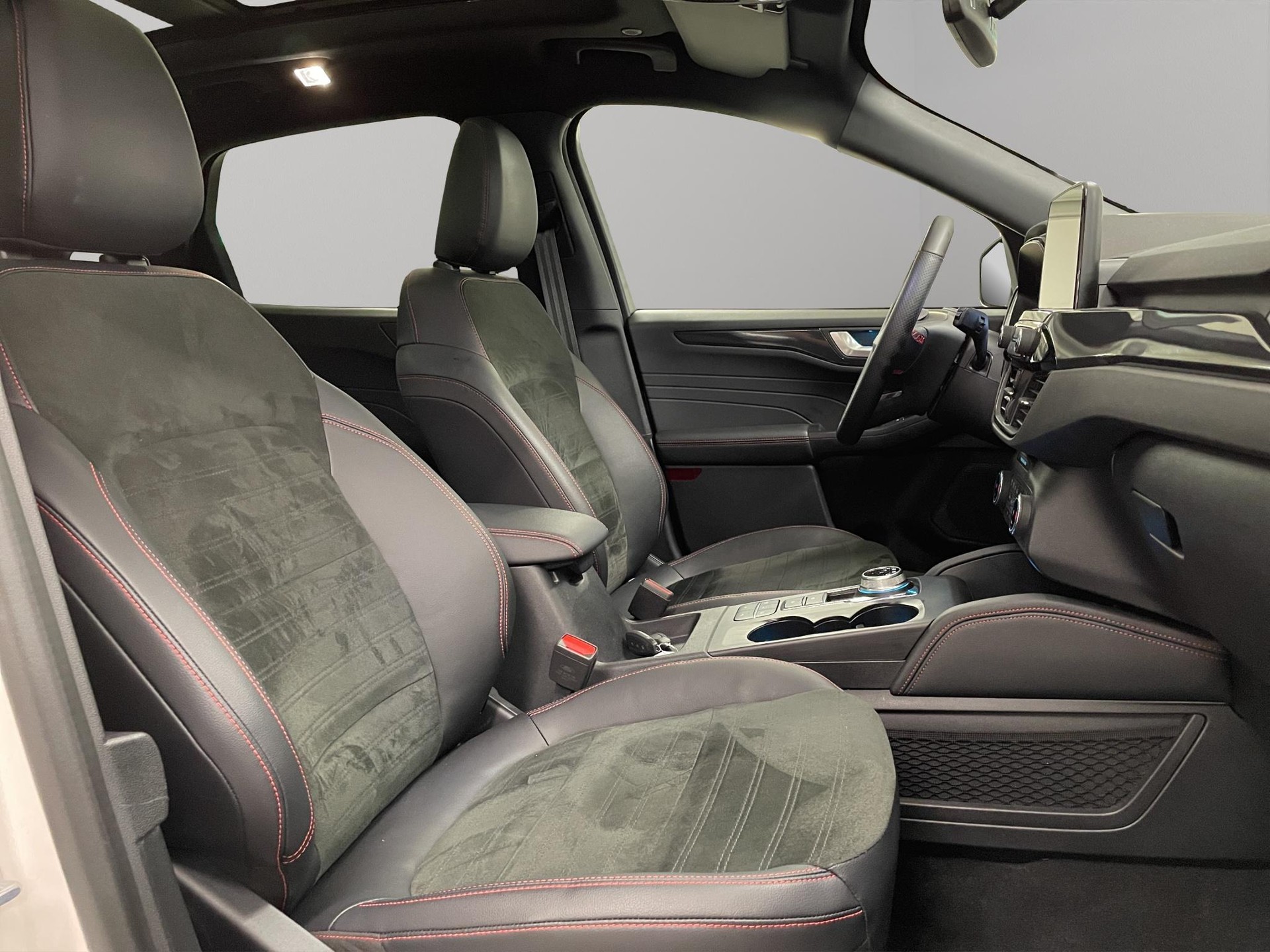 FORD Kuga 2.5 Plug-in Hybrid ST-Line X-image-3