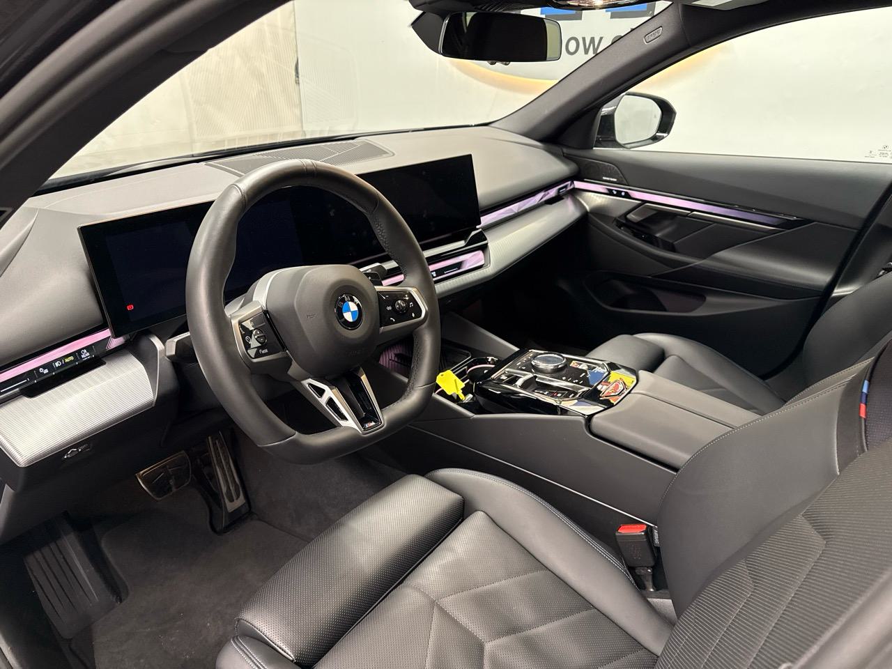 BMW 520i 48V M Sport Steptronic-showroom-element-2