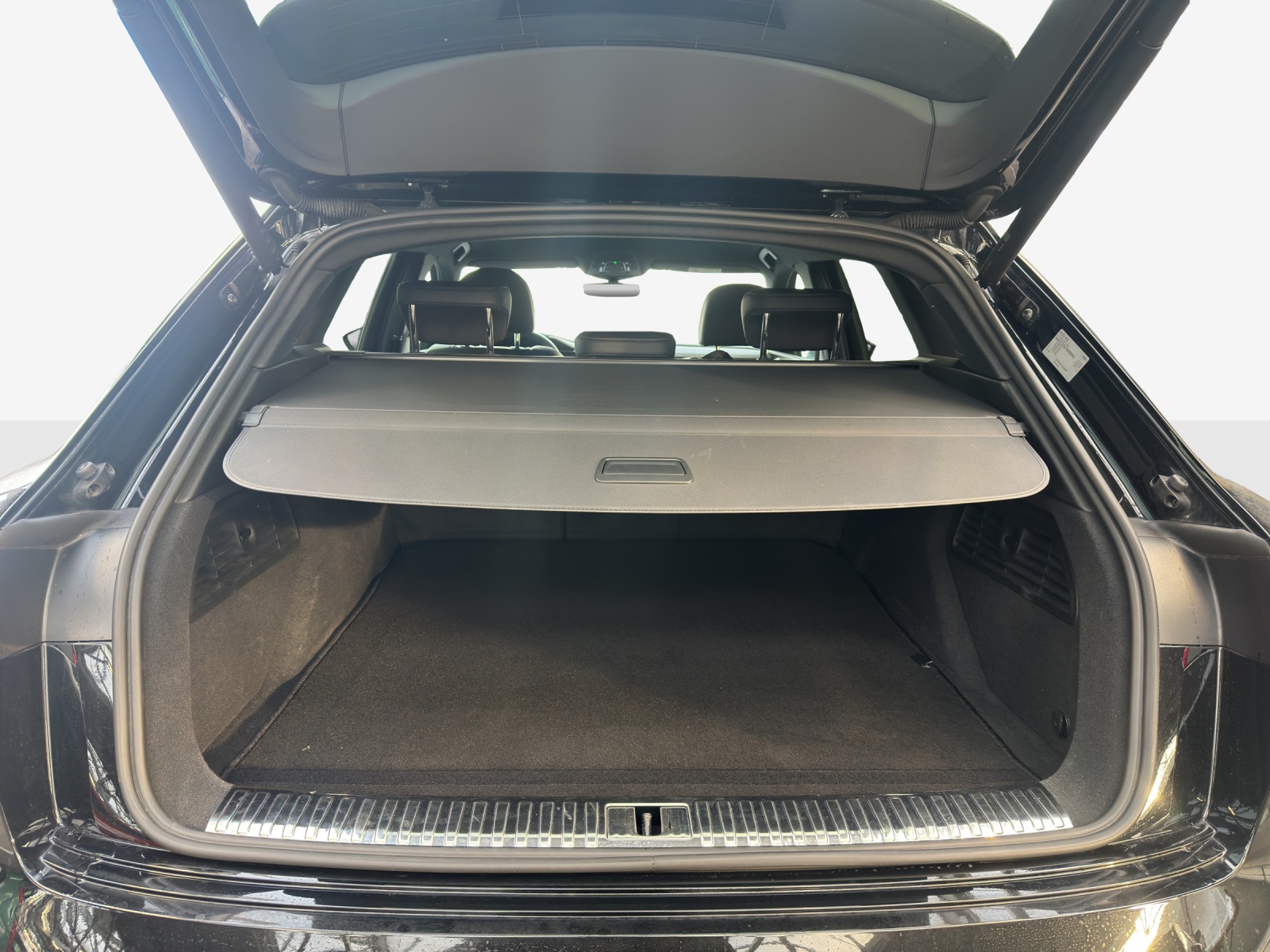 AUDI e-tron 55 S Line Black Edition quattro-image-13