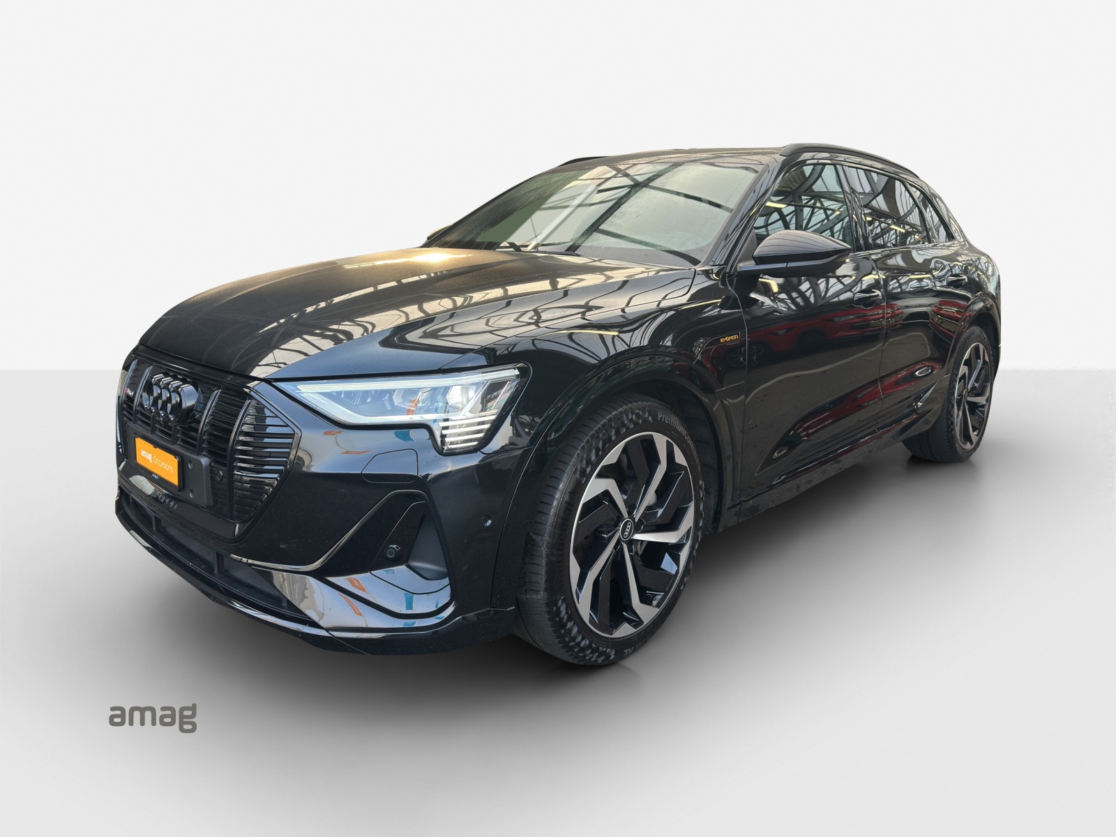 AUDI e-tron 55 S Line Black Edition quattro-image-0