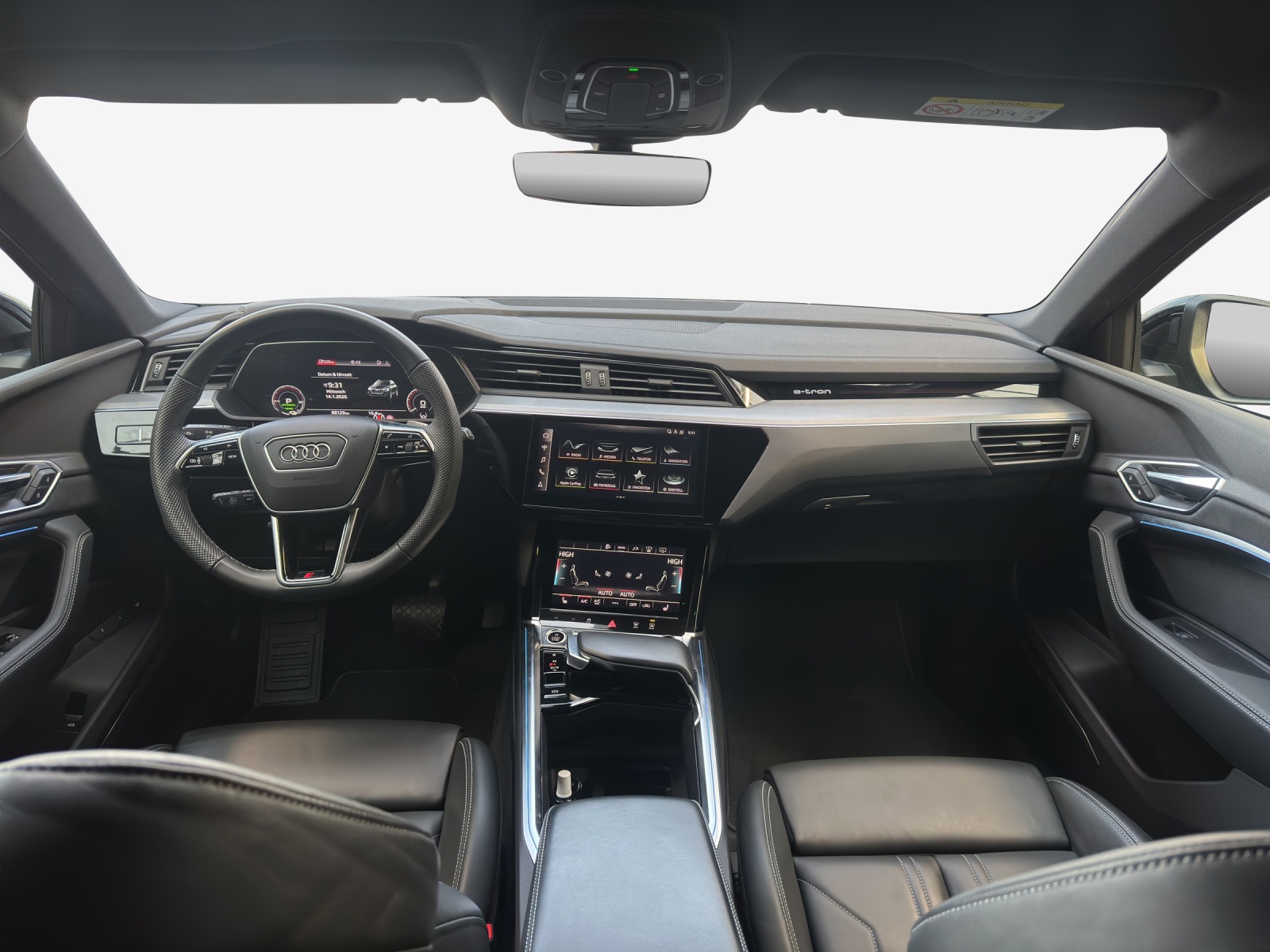 AUDI e-tron 55 S Line Black Edition quattro-image-9
