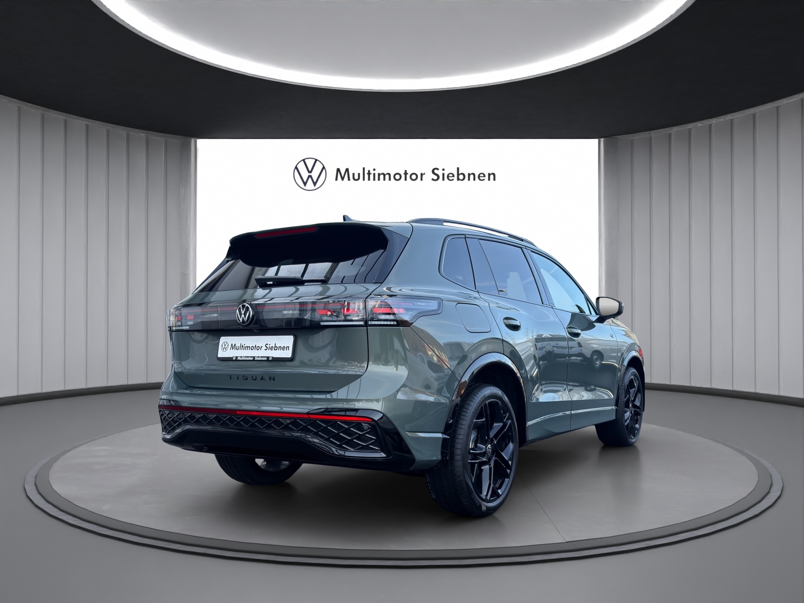 VW Tiguan 2.0 TSI DSG R-Line 4Motion-image-4