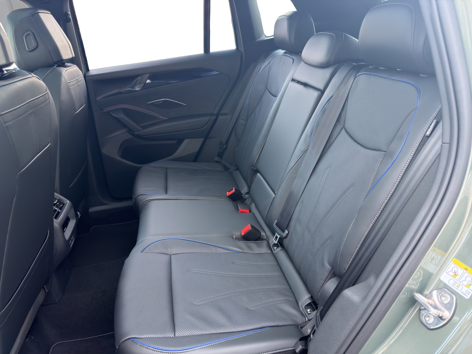VW Tiguan 2.0 TSI DSG R-Line 4Motion-image-10