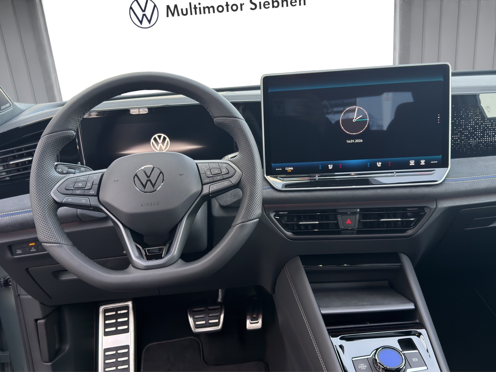 VW Tiguan 2.0 TSI DSG R-Line 4Motion-image-11