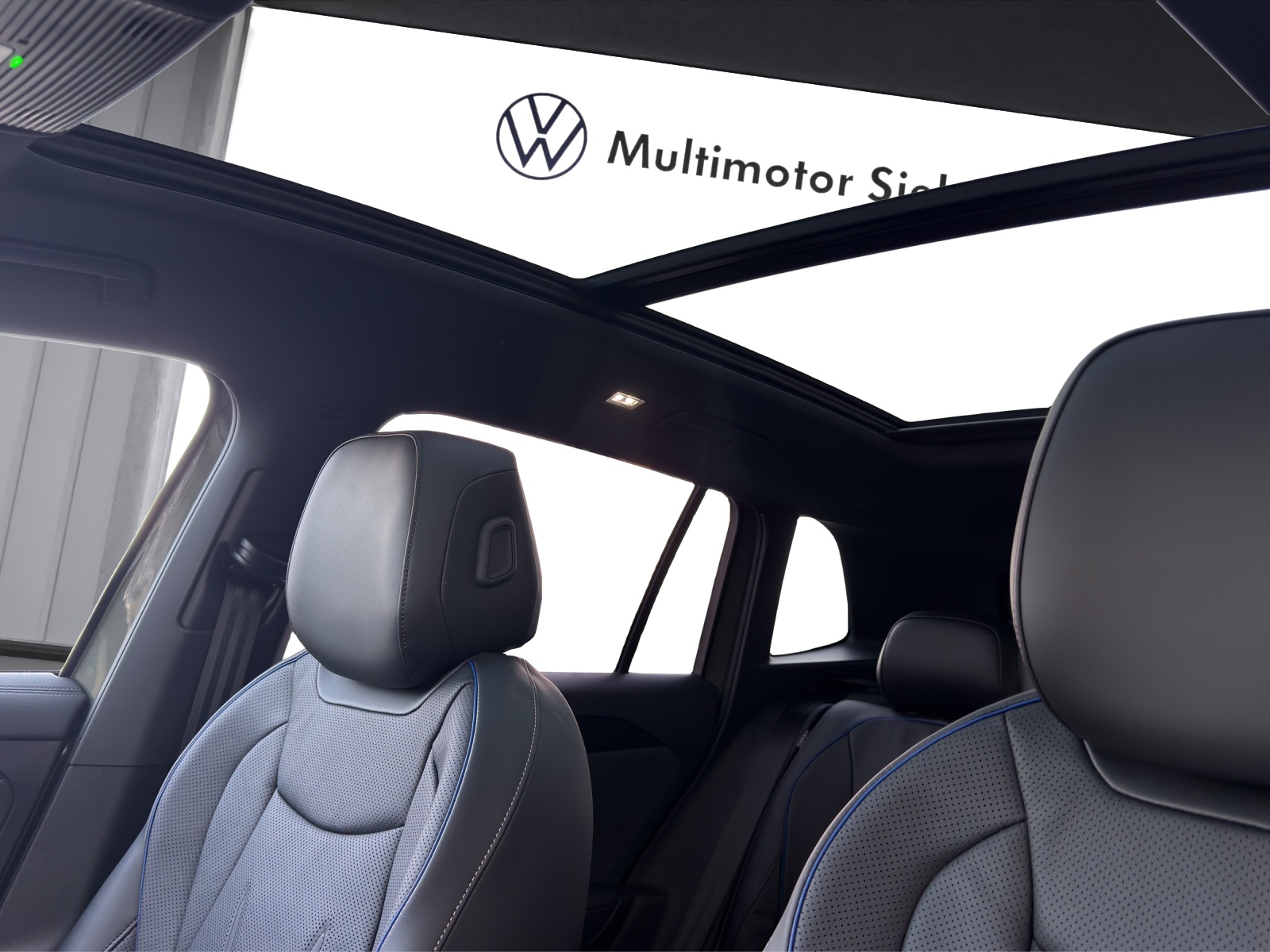 VW Tiguan 2.0 TSI DSG R-Line 4Motion-image-12