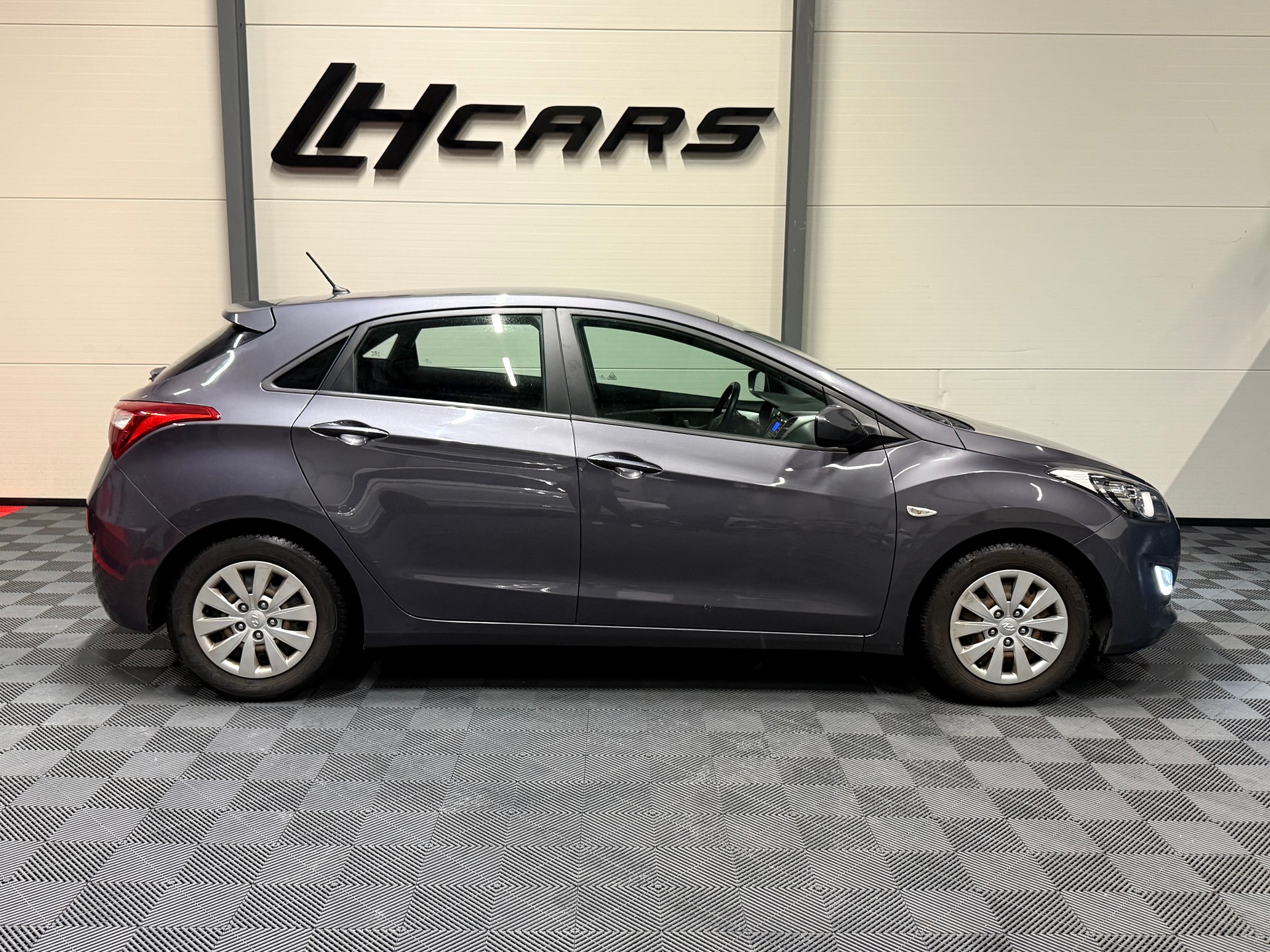 HYUNDAI i30 1.4 Pica-image-4