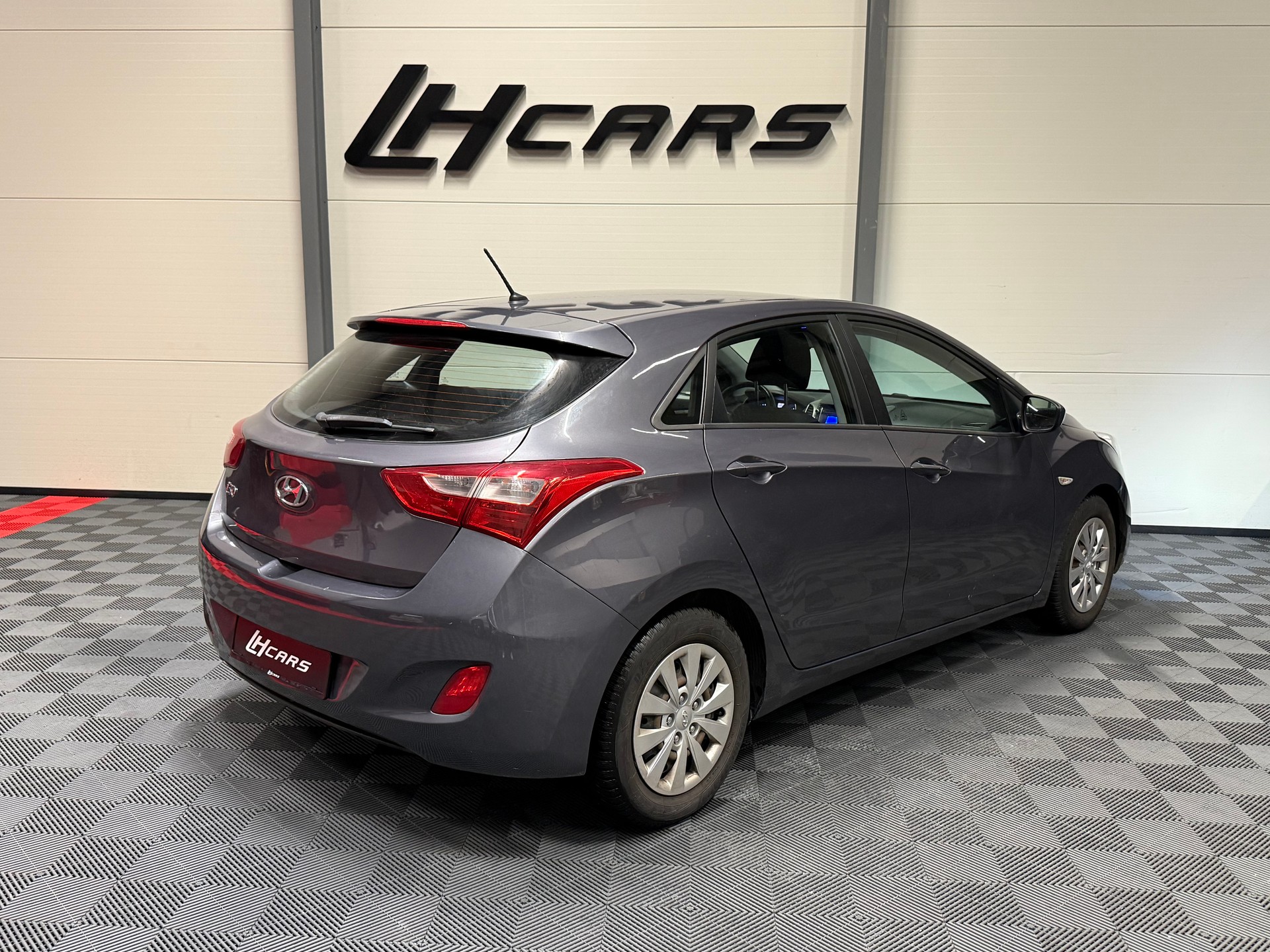 HYUNDAI i30 1.4 Pica-image-3