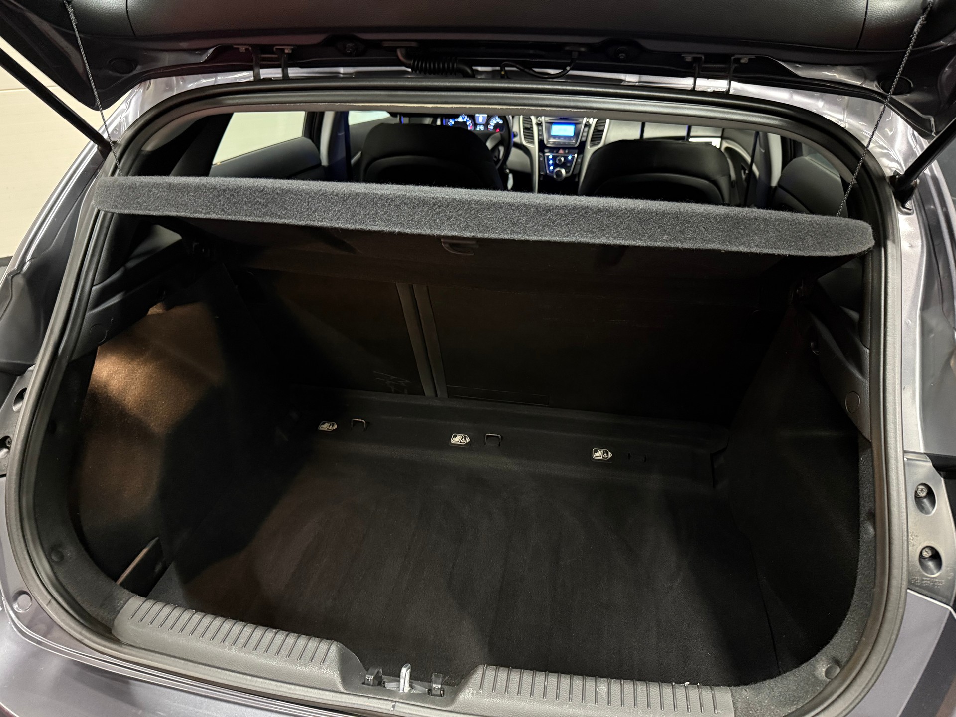HYUNDAI i30 1.4 Pica-image-11