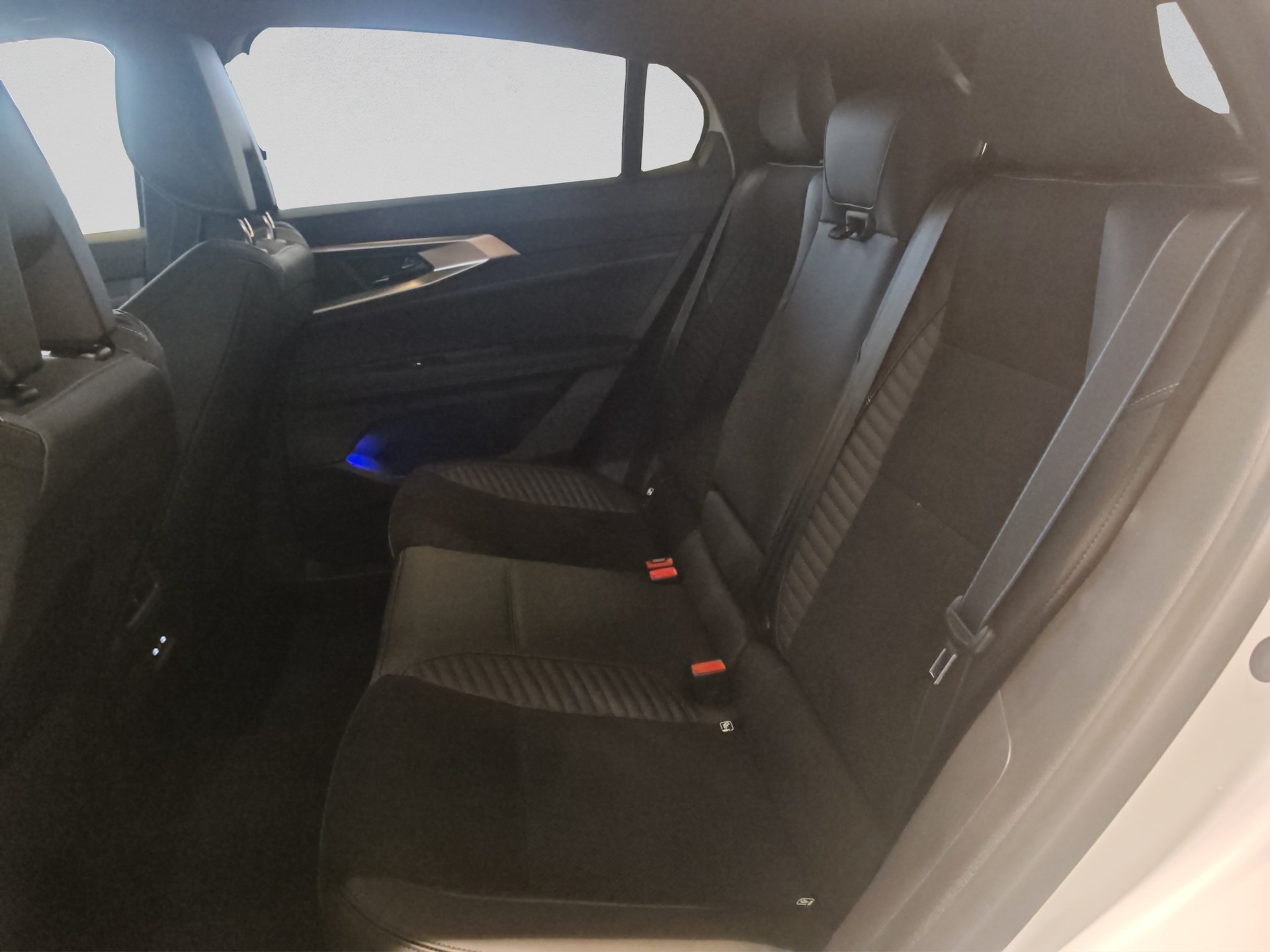 RENAULT Rafale 1.2 E-Tech Hybrid 200 Esprit Alpine-image-13