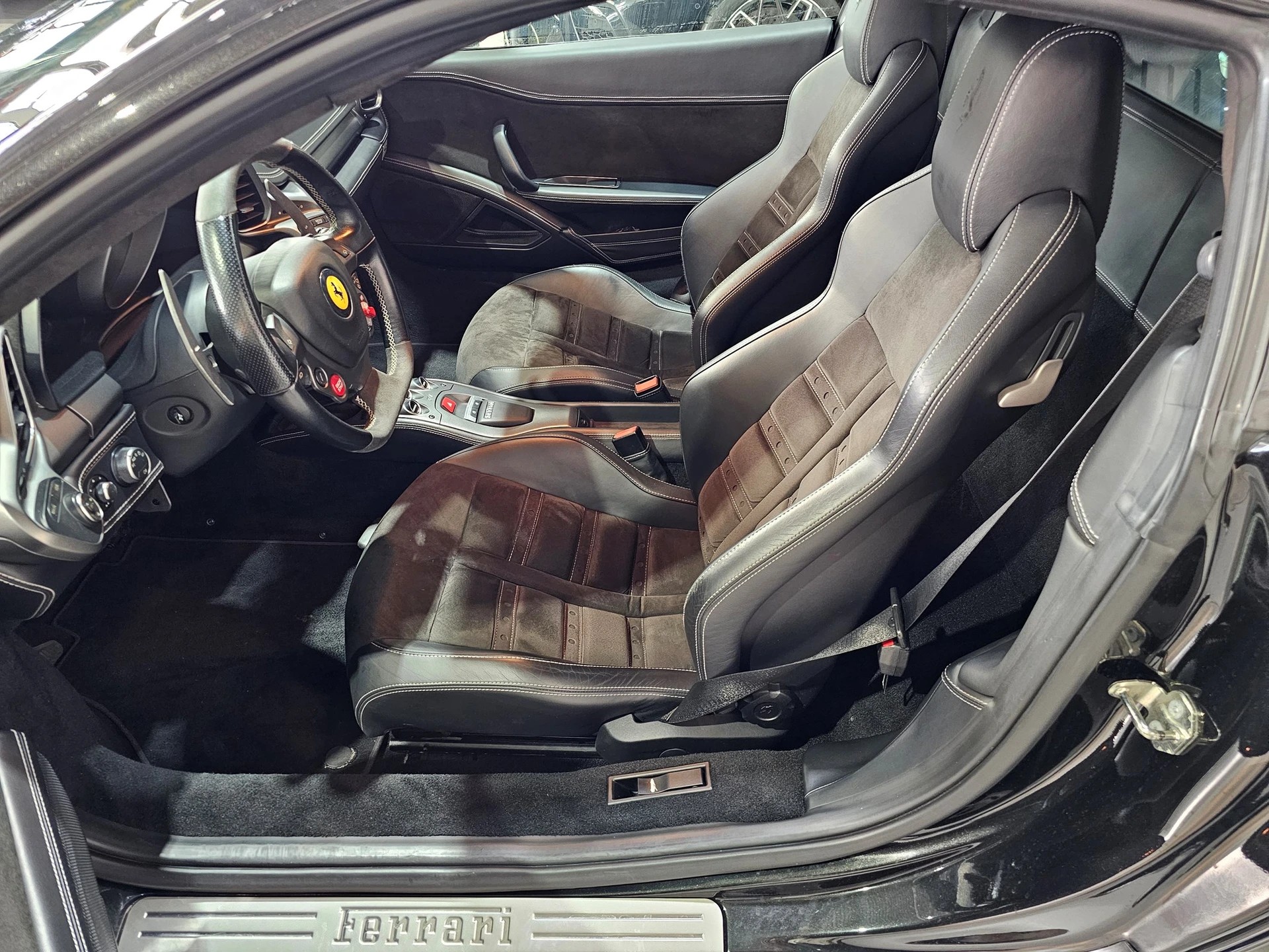 FERRARI 458 4.5 Italia-image-12