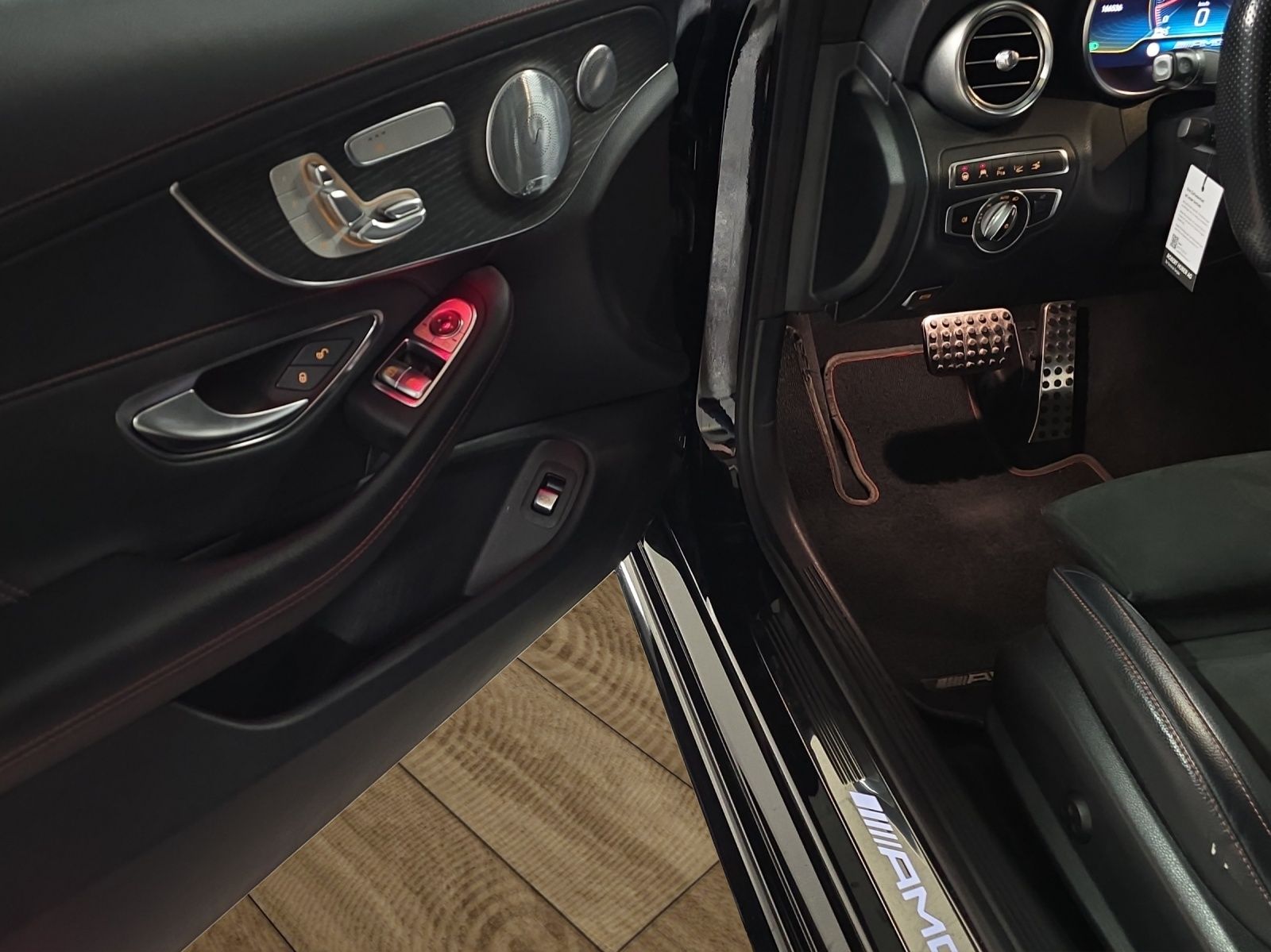 MERCEDES-BENZ C 43 AMG 4Matic Speedshift TCT 9G CH- Fahrzeug-image-24