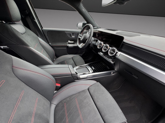 MERCEDES-BENZ EQB 350 4M Swiss Star-image-11