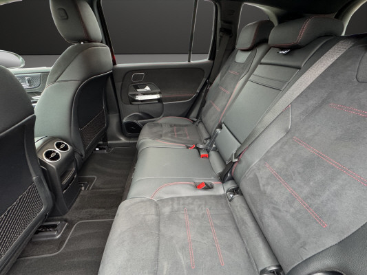 MERCEDES-BENZ EQB 350 4M Swiss Star-image-10