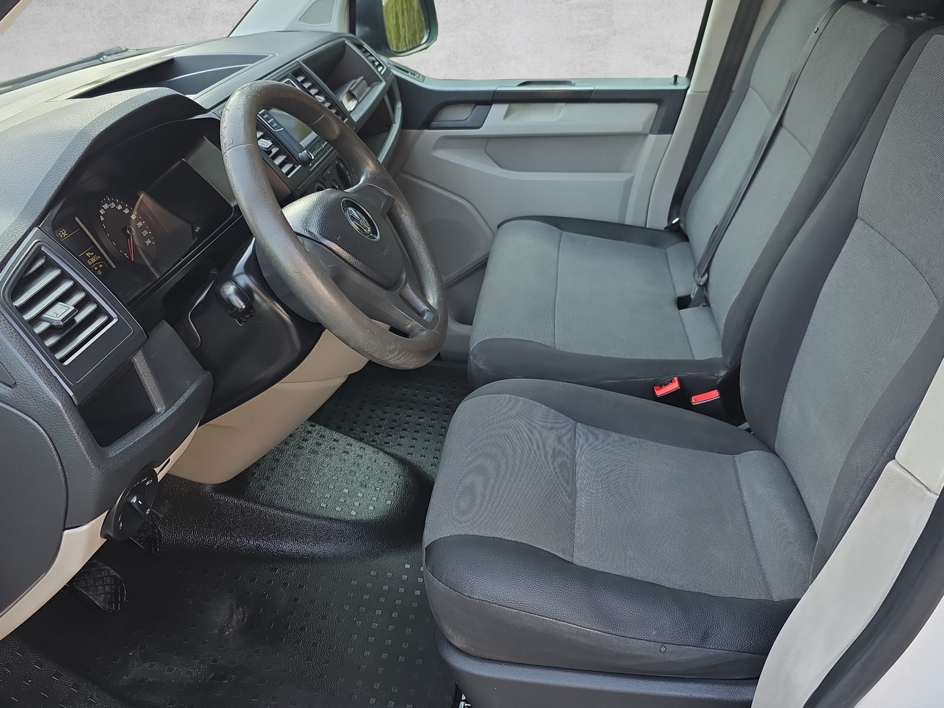 VW T6 2.0 TDI 4Motion-image-8