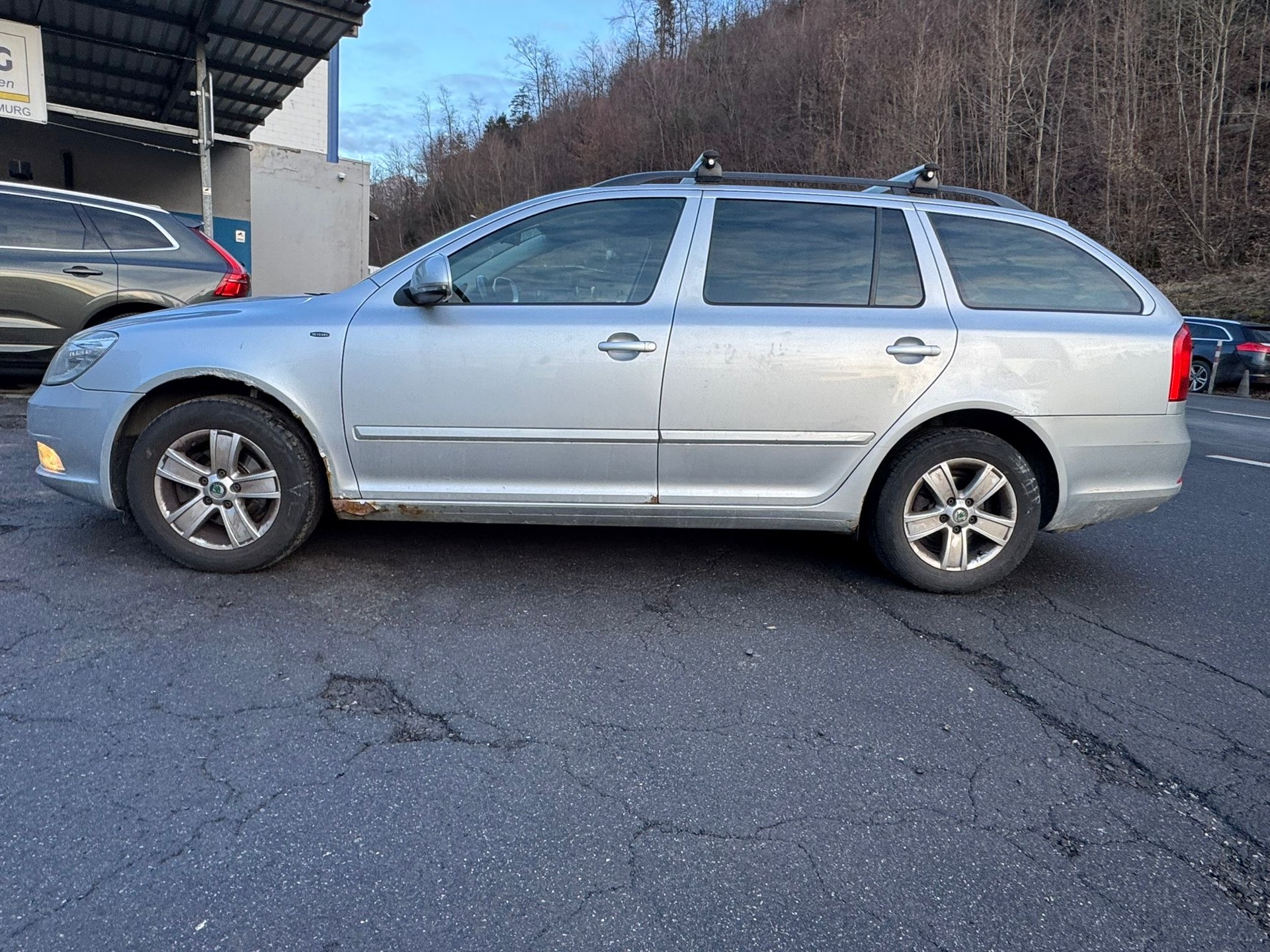 SKODA Octavia Combi 1.9 TDI Swiss Adventure 4x4-image-3