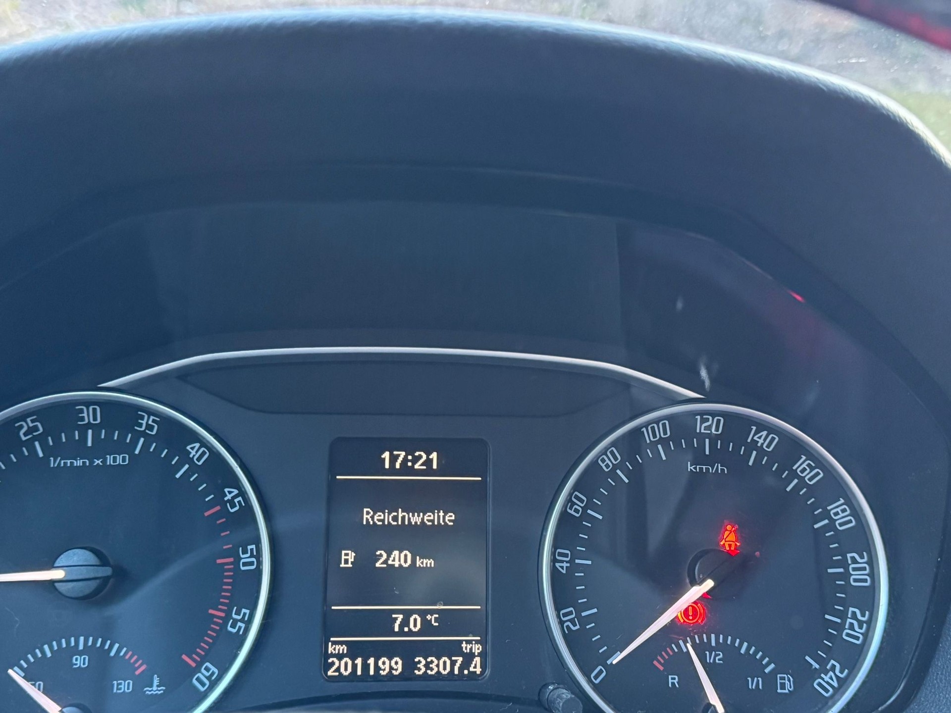 SKODA Octavia Combi 1.9 TDI Swiss Adventure 4x4-image-14