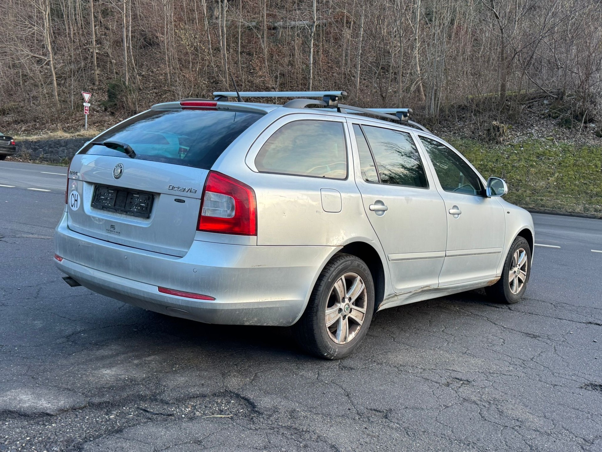 SKODA Octavia Combi 1.9 TDI Swiss Adventure 4x4-image-9