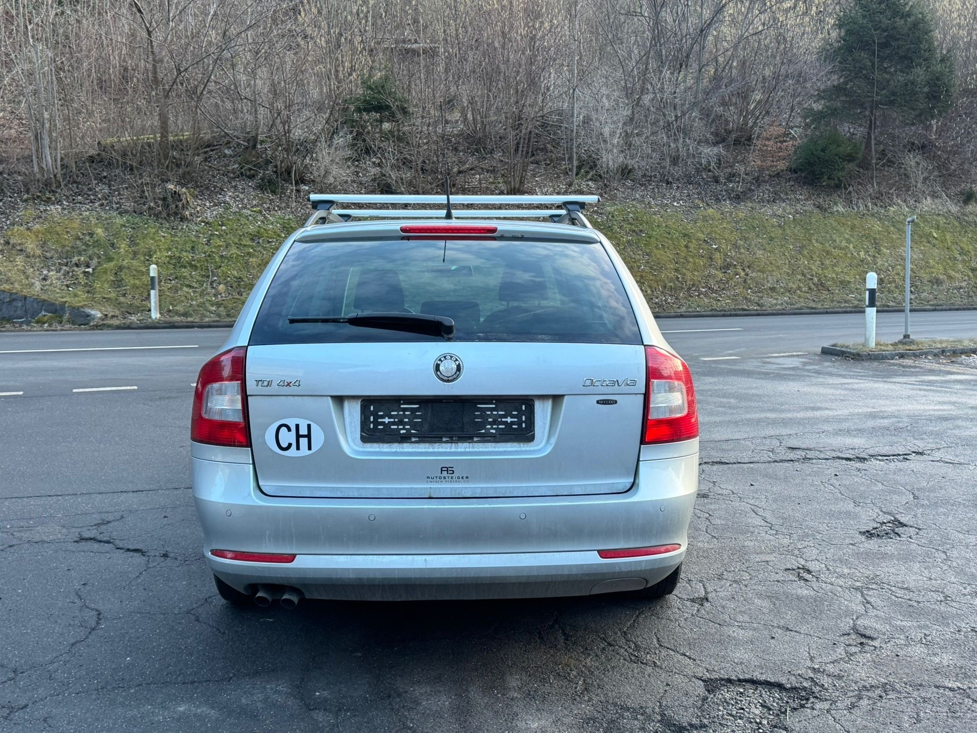SKODA Octavia Combi 1.9 TDI Swiss Adventure 4x4-image-13
