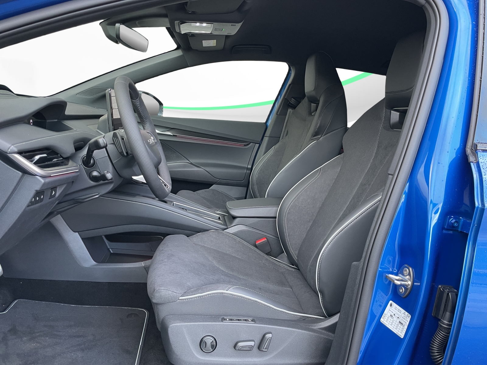 SKODA Enyaq 85 Sportline-image-6