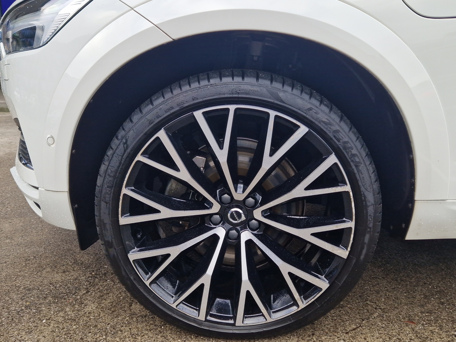 VOLVO XC60 2.0 T8 TE Inscription eAWD-image-11