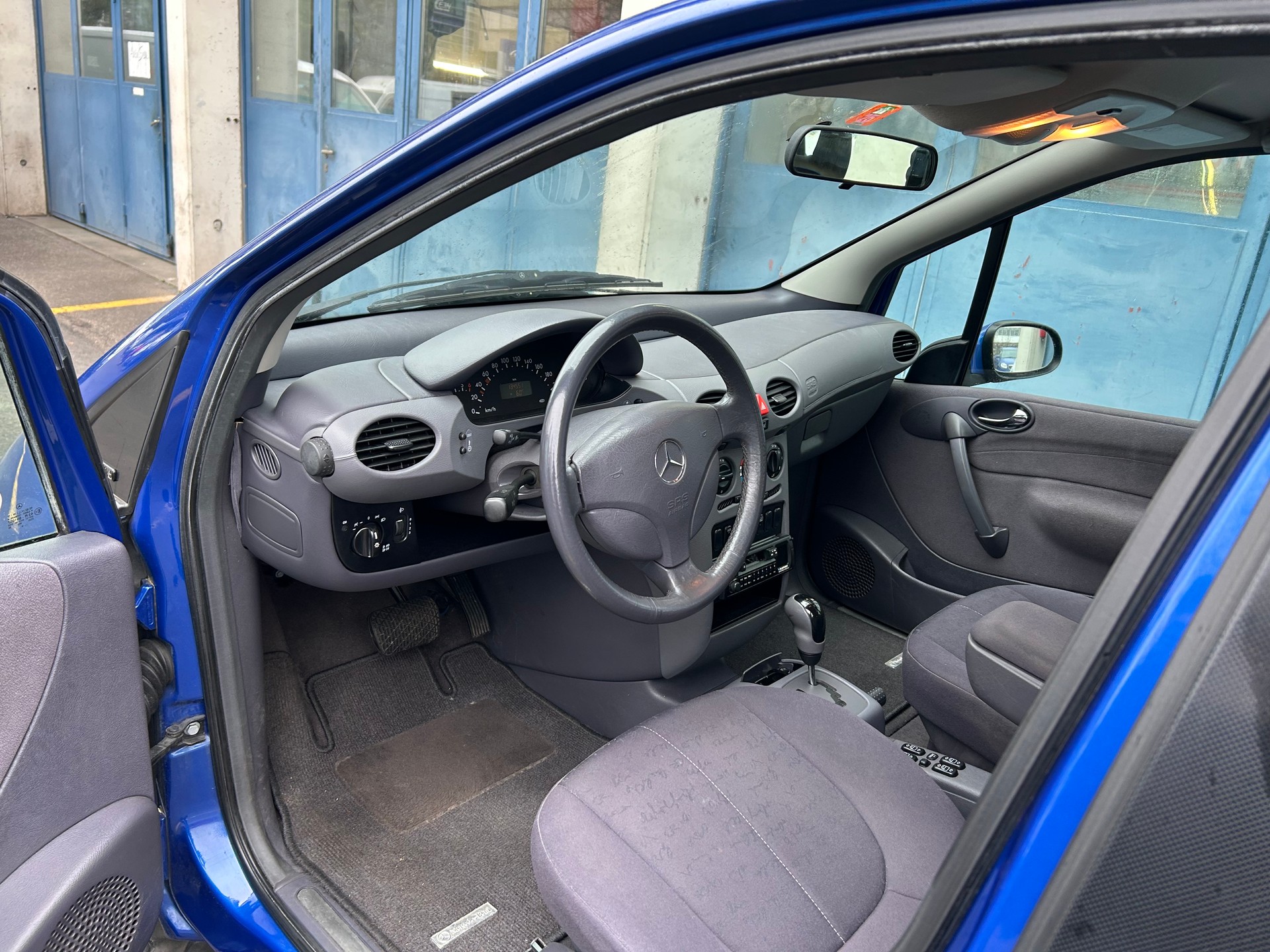 MERCEDES-BENZ A 160 Elégance-image-4