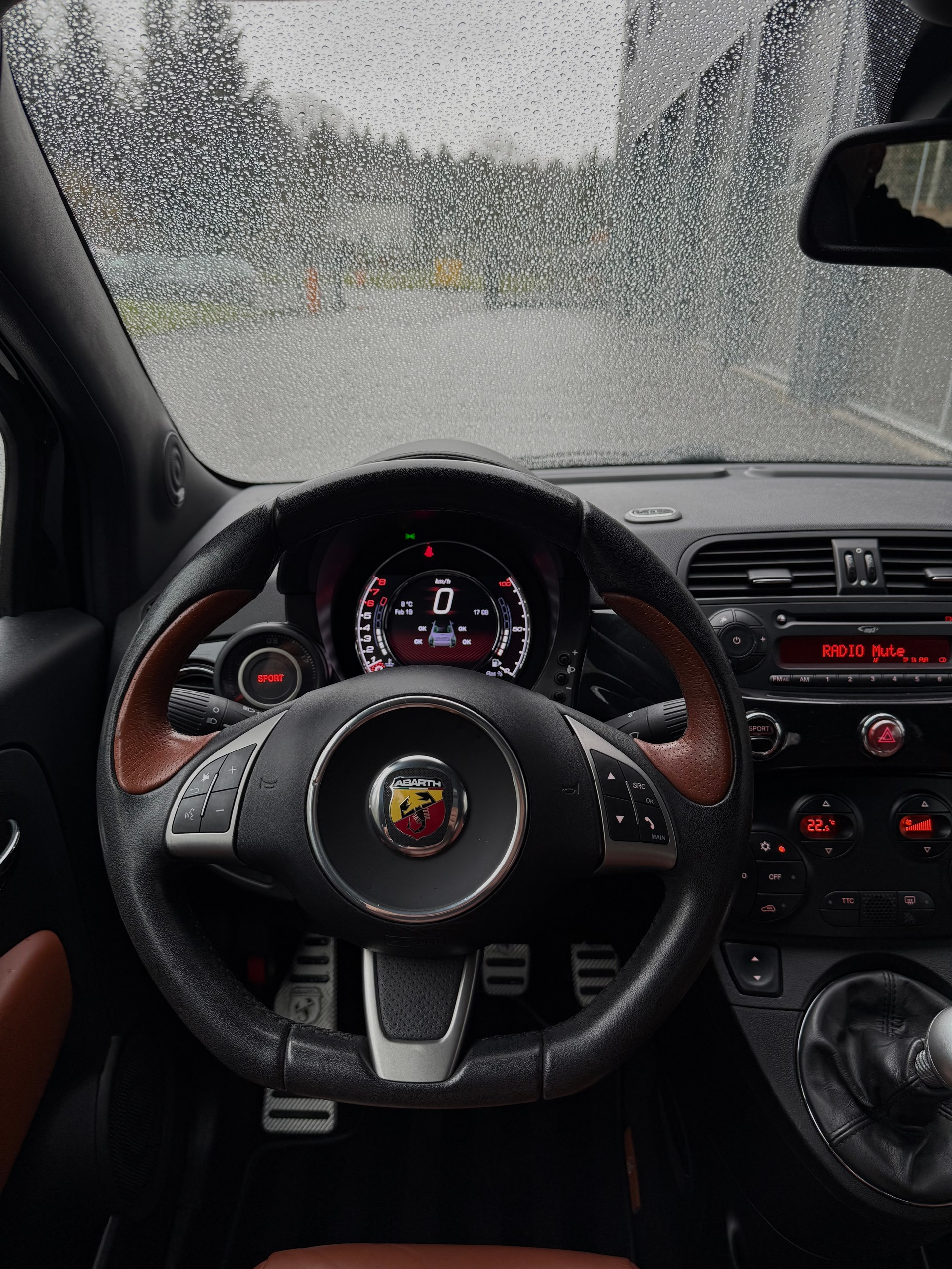FIAT 595 1.4 16V Turbo Abarth Turismo ** Frisch ab MFK & Service**-image-7