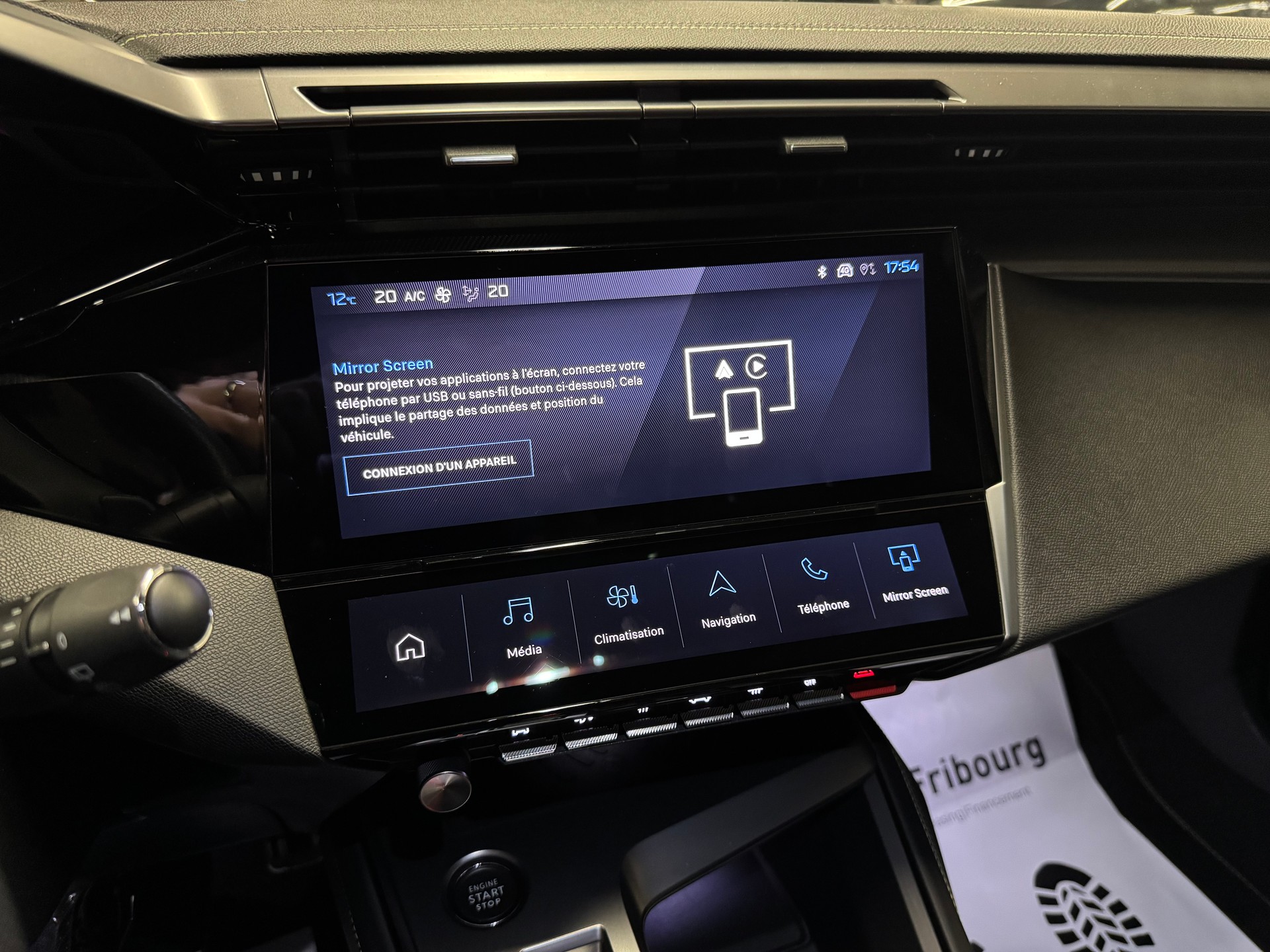 PEUGEOT 308 1.2 Pure Tech GT Pack EAT8-image-9