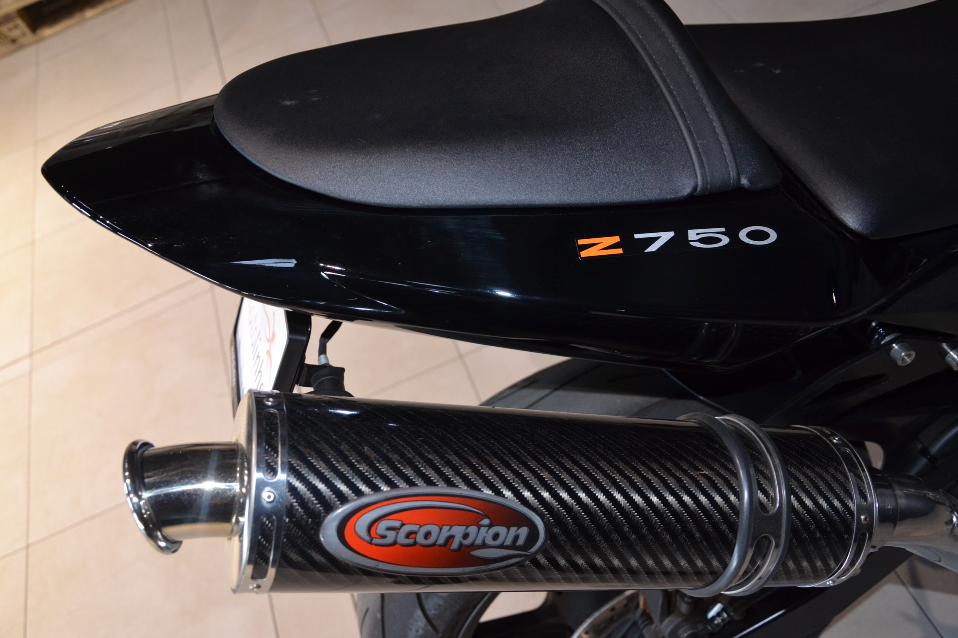 KAWASAKI Z 750-image-8