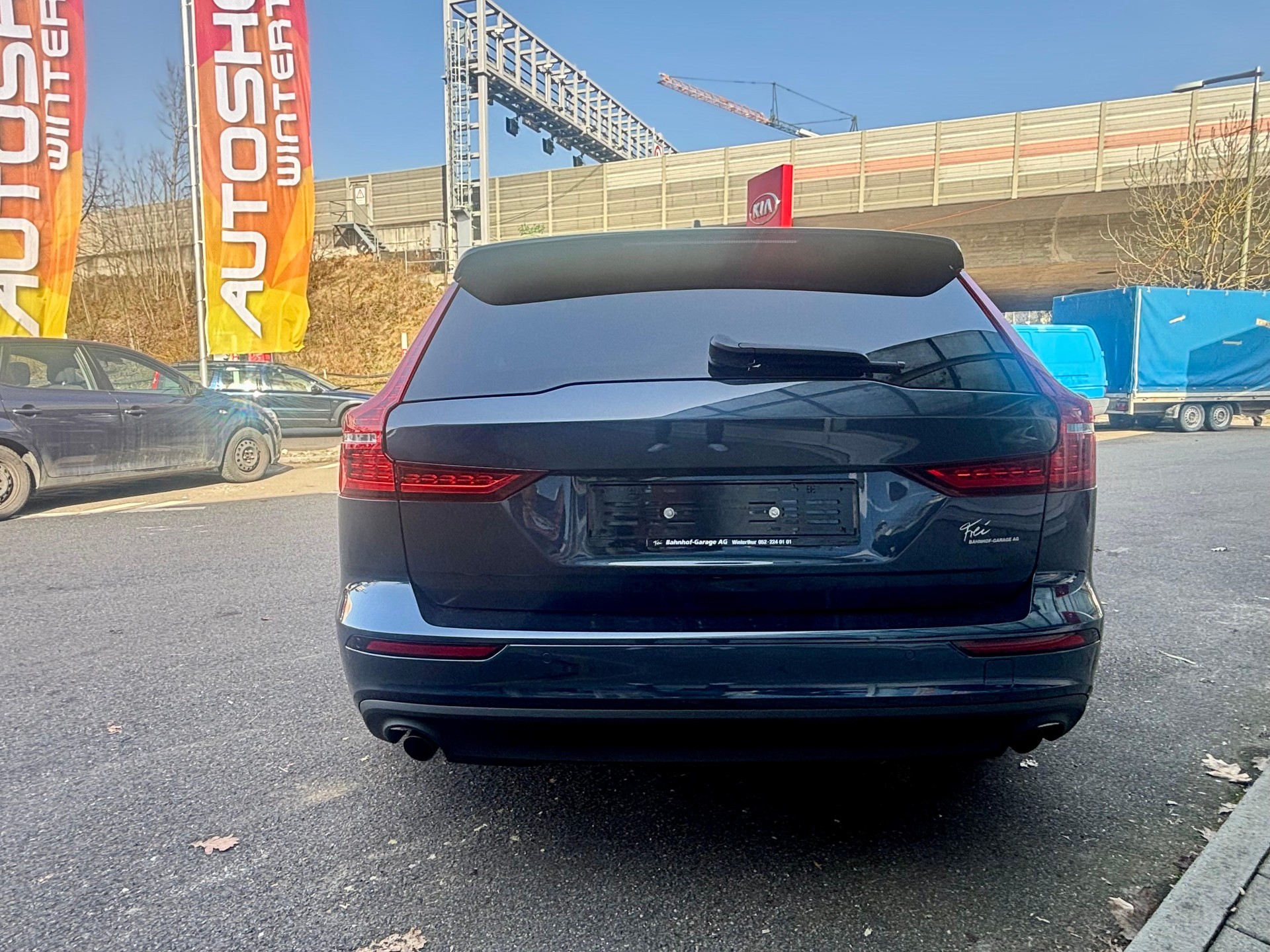 VOLVO V60 2.0 T6 Momentum S/S-image-5