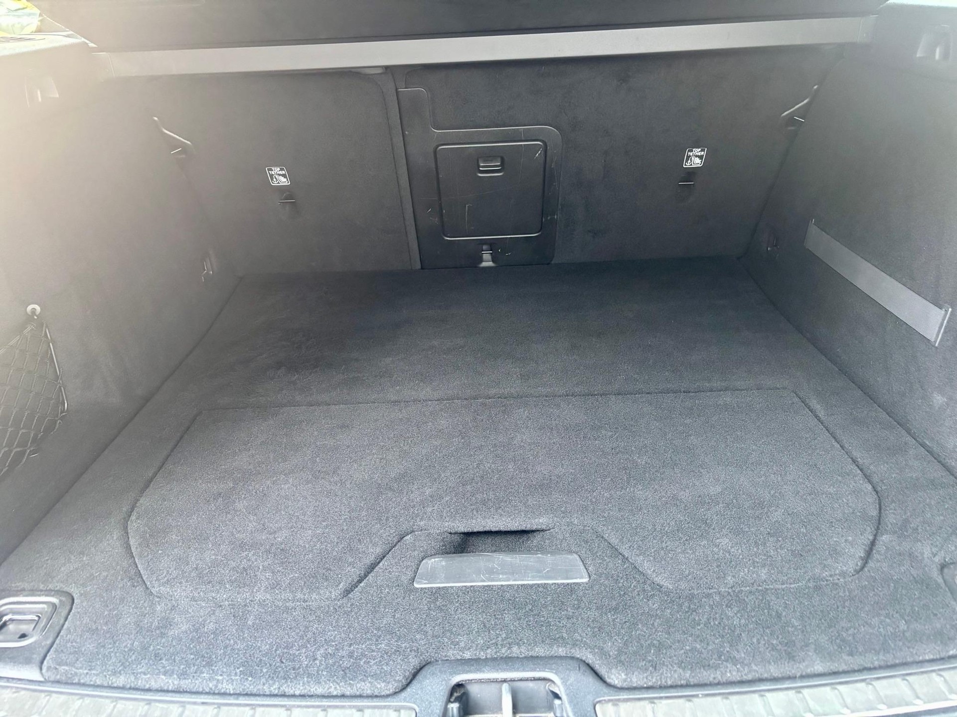 VOLVO V60 2.0 T6 Momentum S/S-image-15