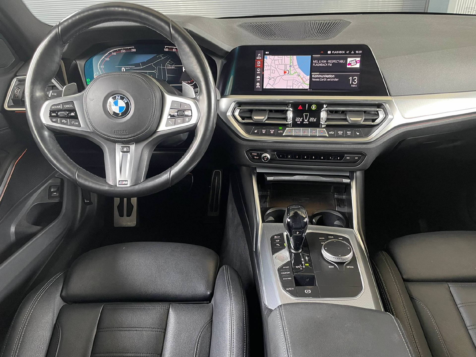 BMW 330d xDrive SAG Touring-image-6