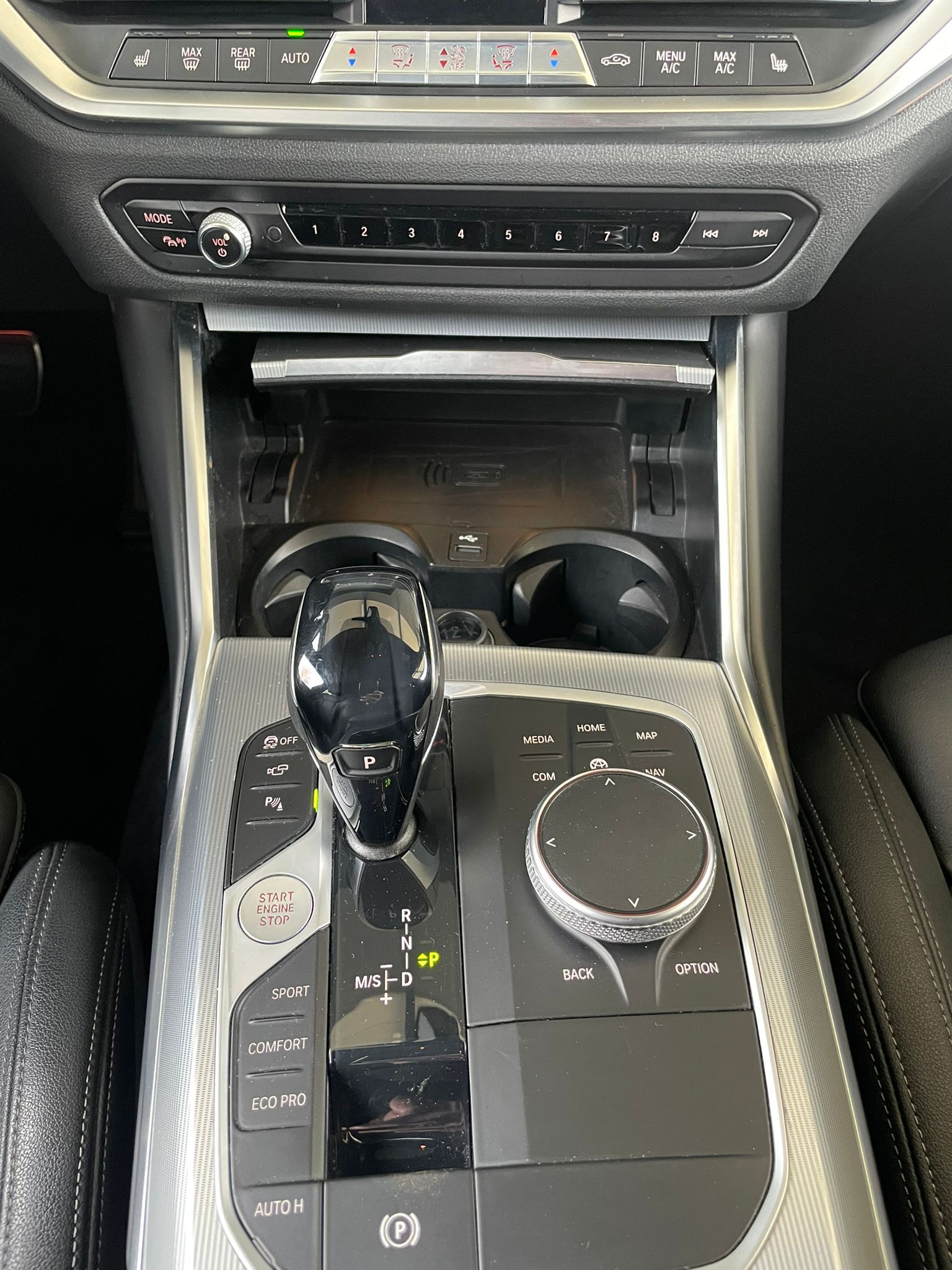 BMW 330d xDrive SAG Touring-image-9
