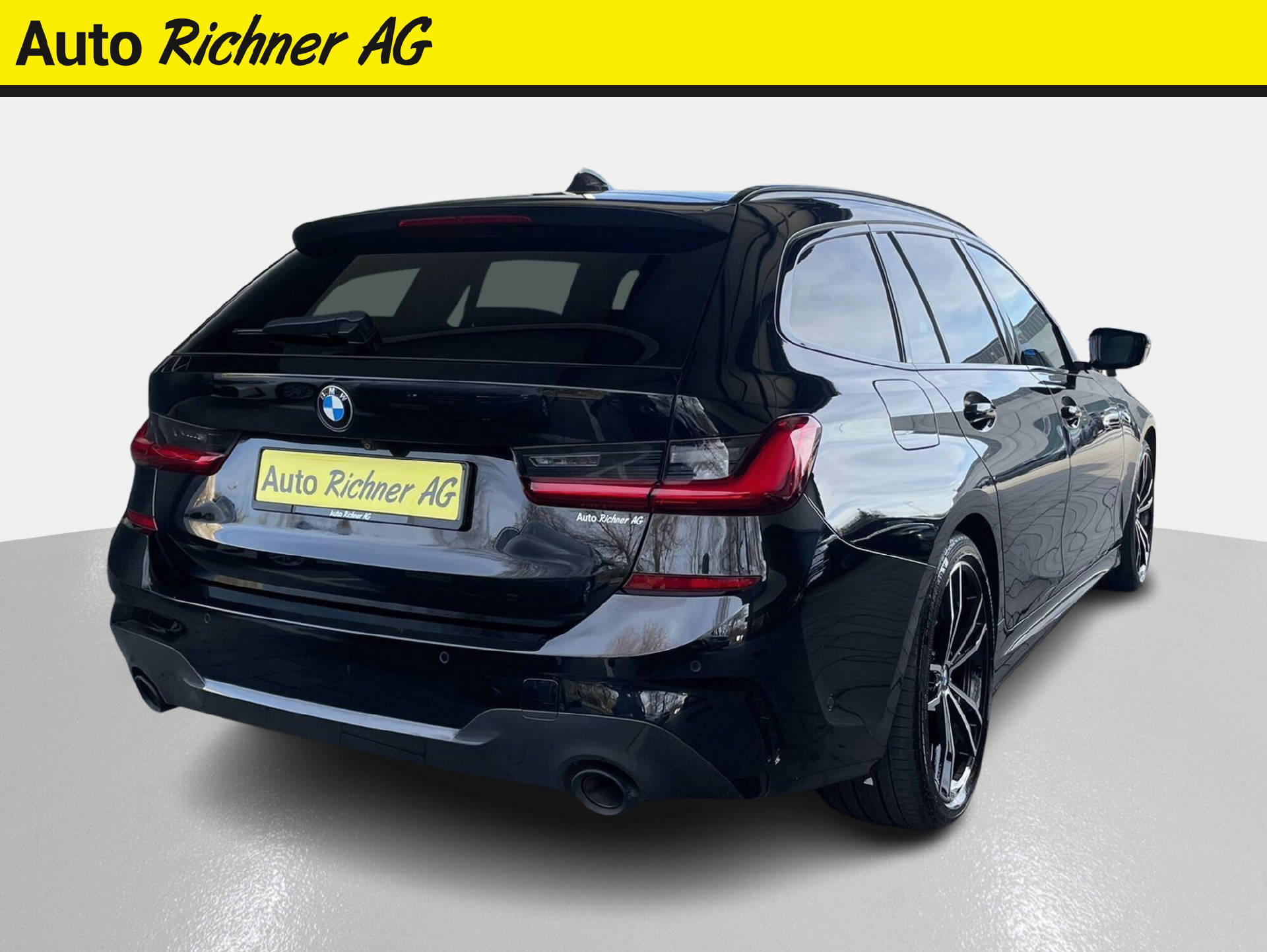 BMW 330d xDrive SAG Touring-image-3
