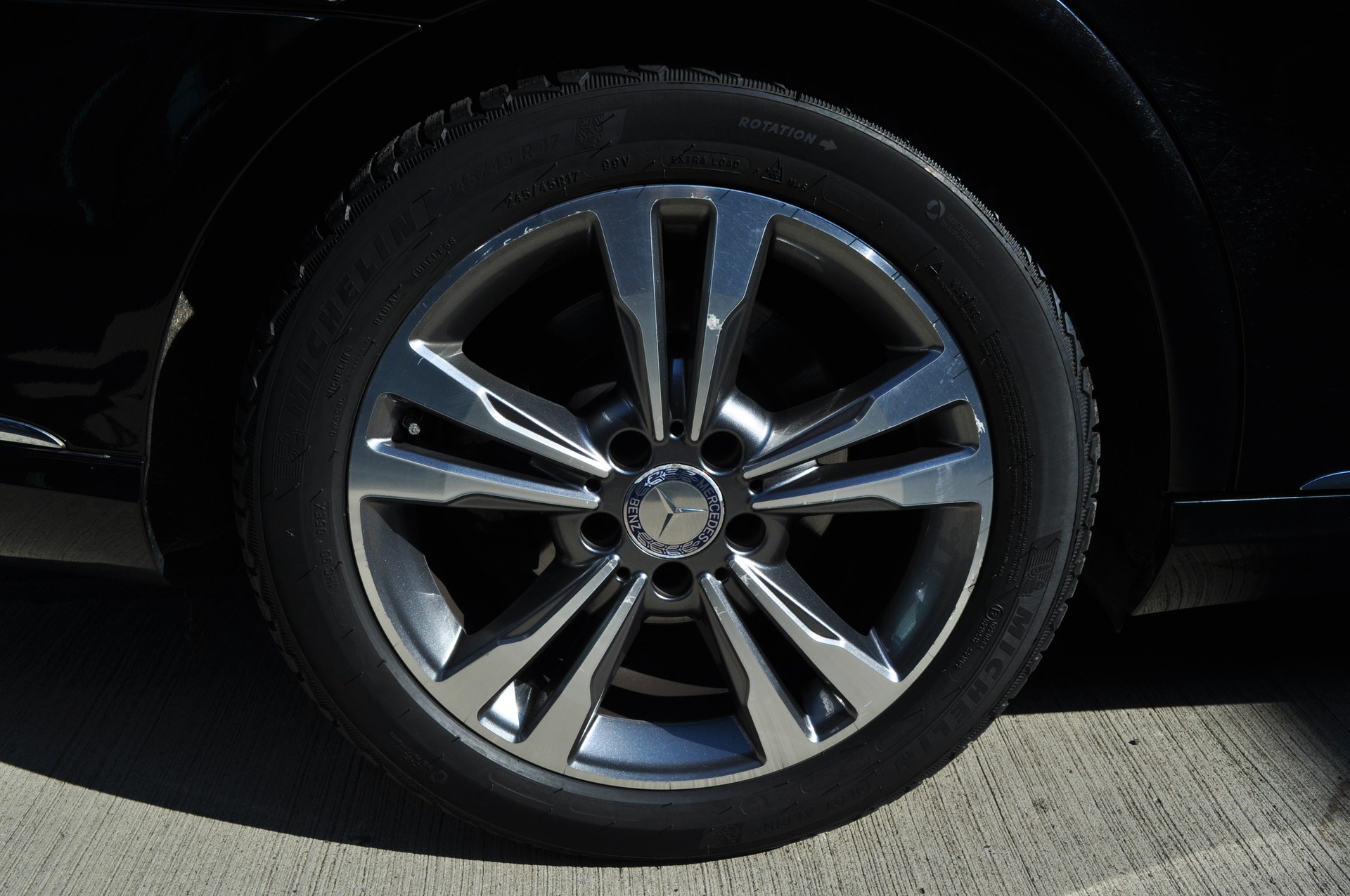 MERCEDES-BENZ E 220 BlueTEC Avantgarde-image-16