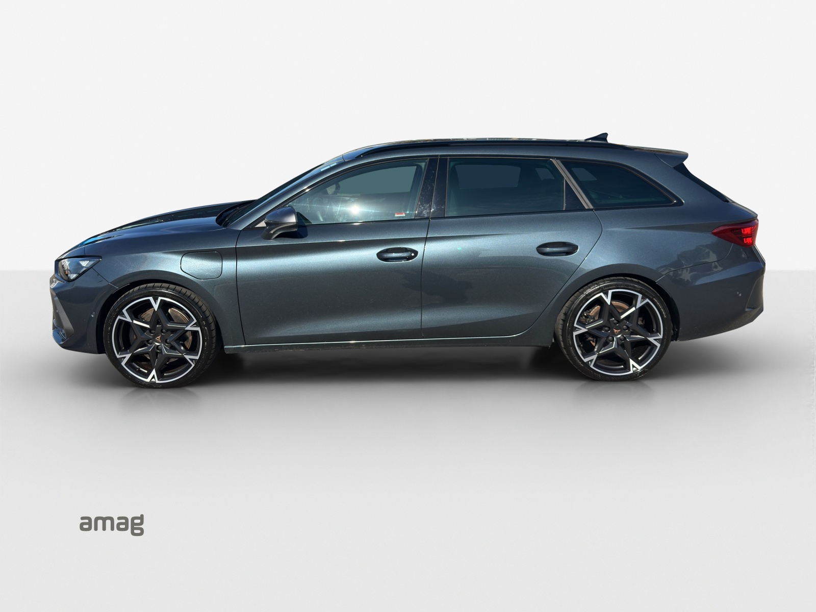 CUPRA LEON ST 1.5 e-HYBRID pHEV VZ DSG-image-1