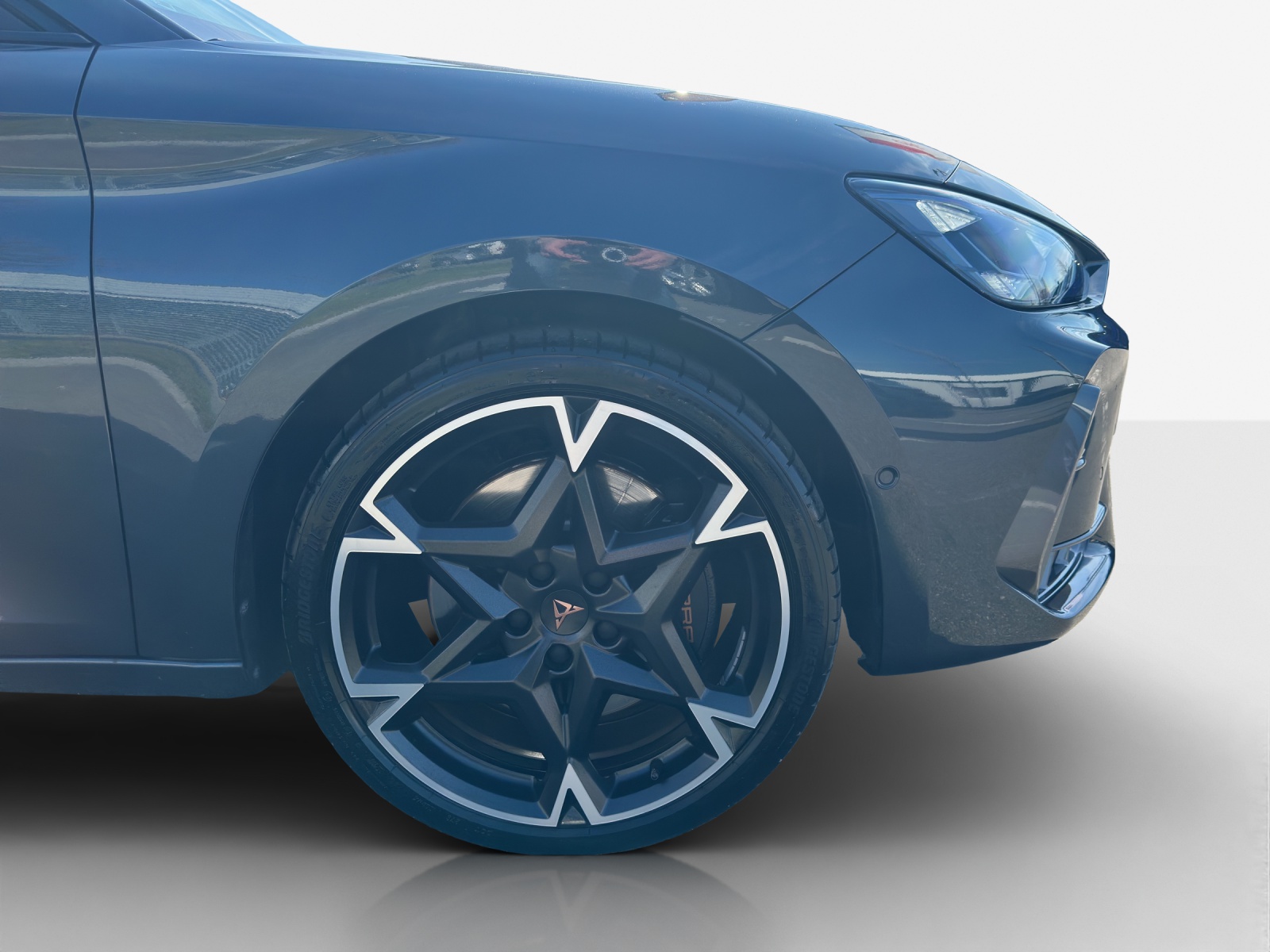 CUPRA LEON ST 1.5 e-HYBRID pHEV VZ DSG-image-13