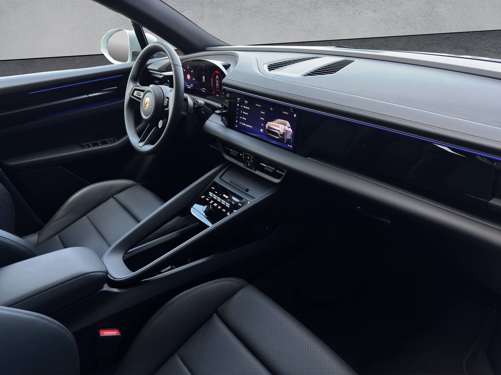 PORSCHE Macan-image-6