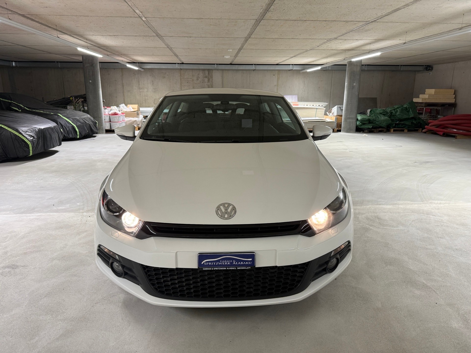 Welly Modellino Auto Volkswagen Scirocco Coupé III (dal 2008) – Scala 1:34/1:39, Metallo, Porte Anteriori Apribili, Verde, Lungo 11 Cm