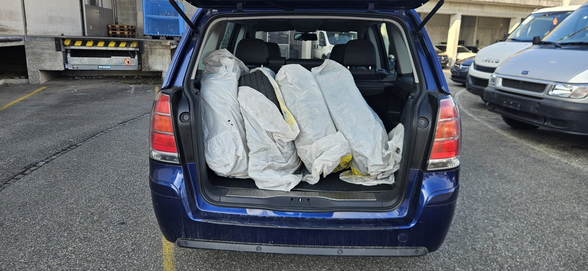 OPEL Zafira 2.2i 16V Enjoy-image-6