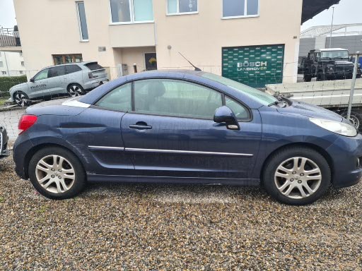 PEUGEOT 207 CC 1.6 16V Allure-image-1
