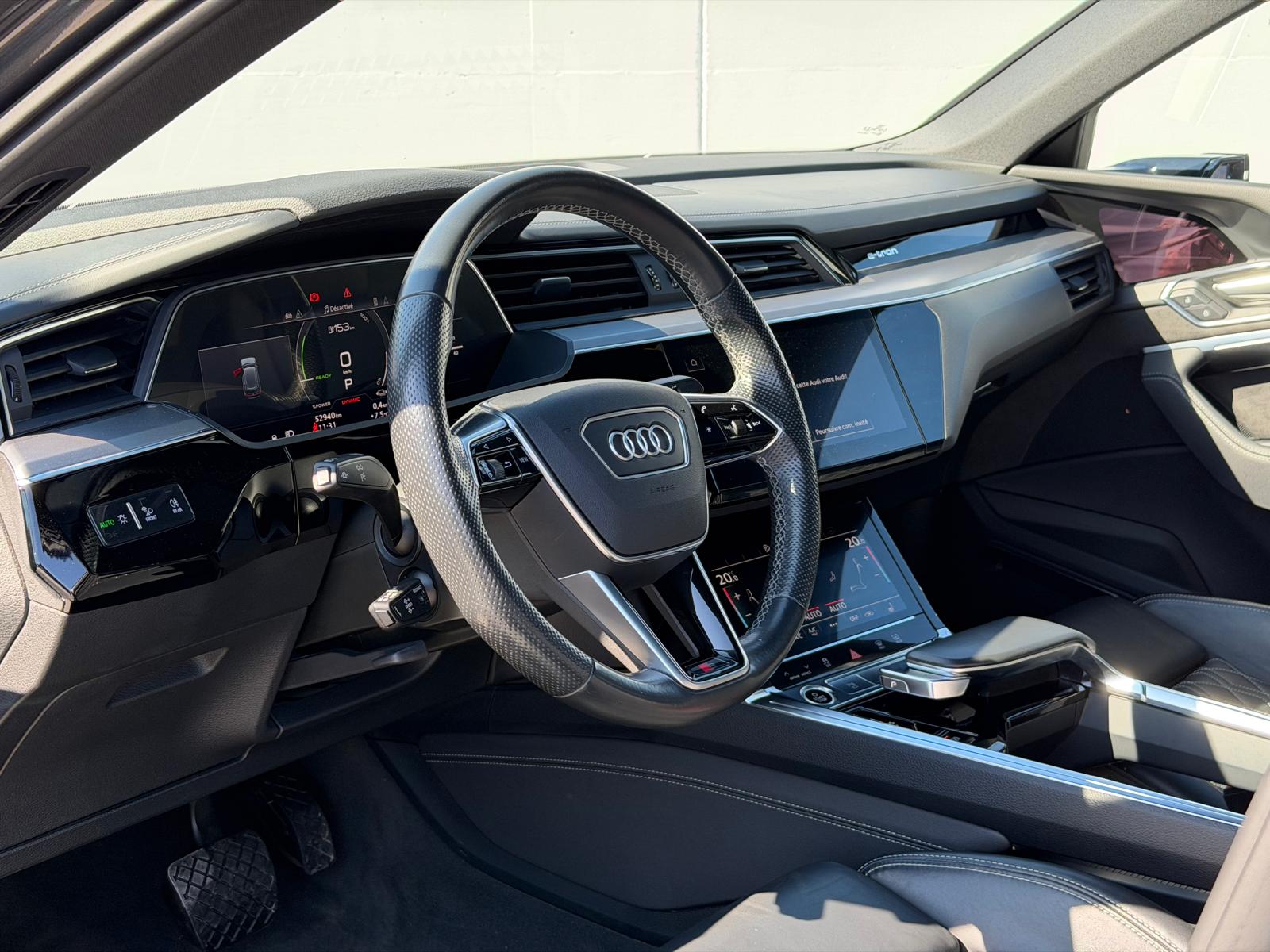 AUDI e-tron 55 Sportback S Line Black Edition quattro-image-7