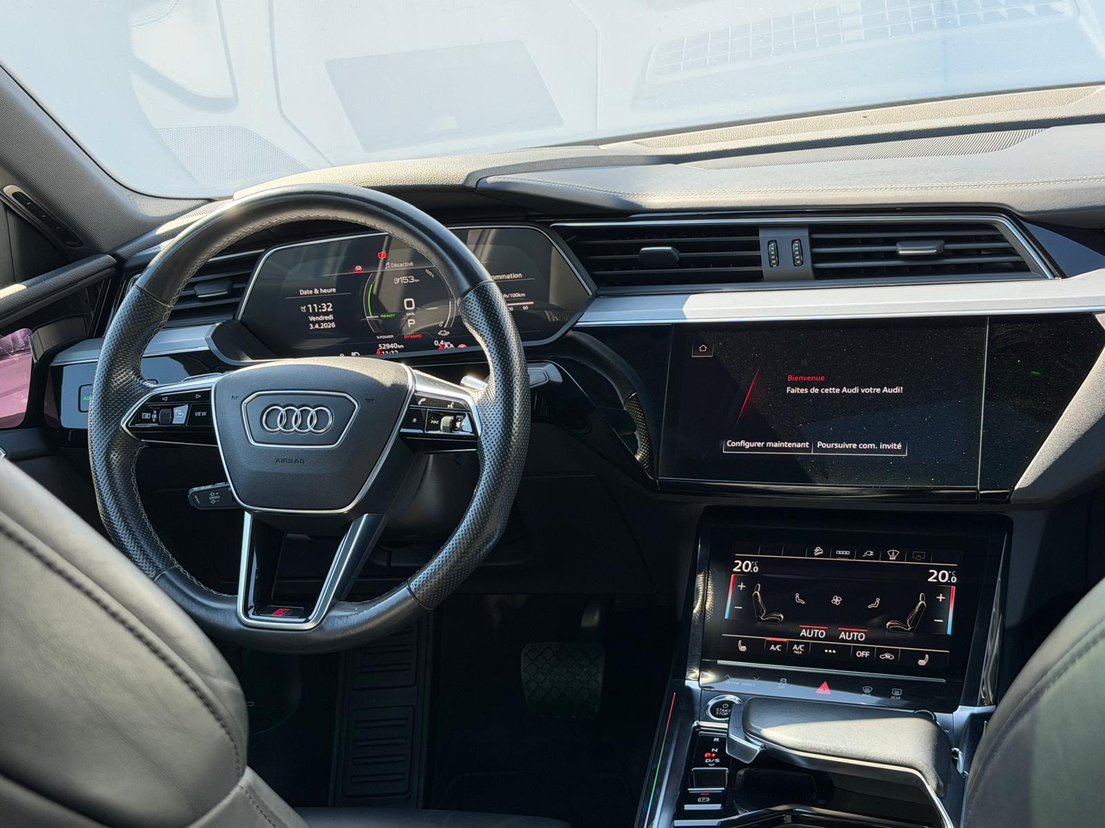AUDI e-tron 55 Sportback S Line Black Edition quattro-image-9