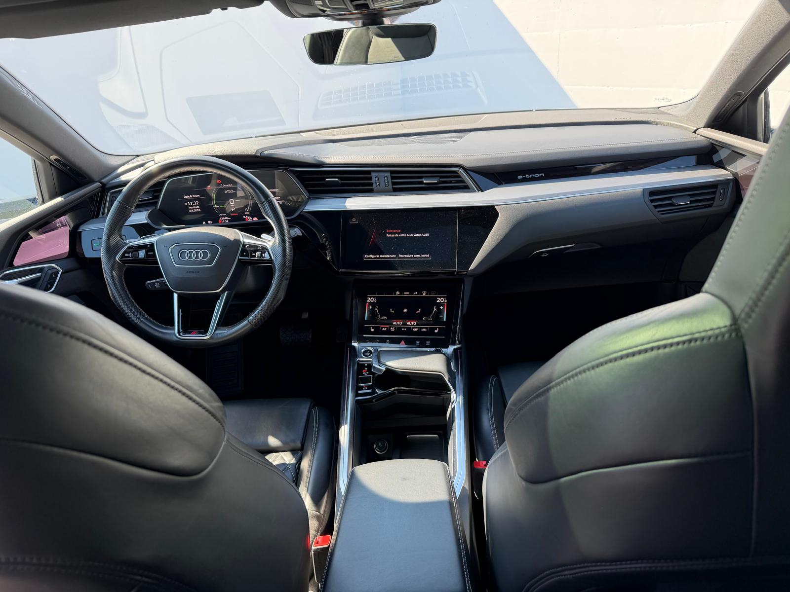 AUDI e-tron 55 Sportback S Line Black Edition quattro-image-10