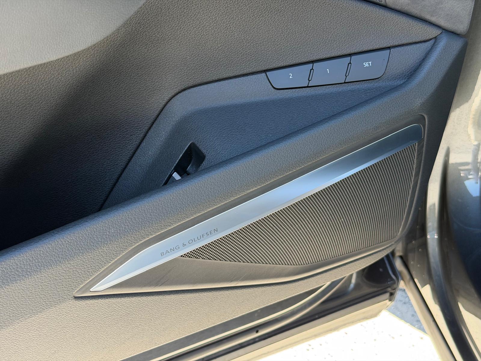 AUDI e-tron 55 Sportback S Line Black Edition quattro-image-13