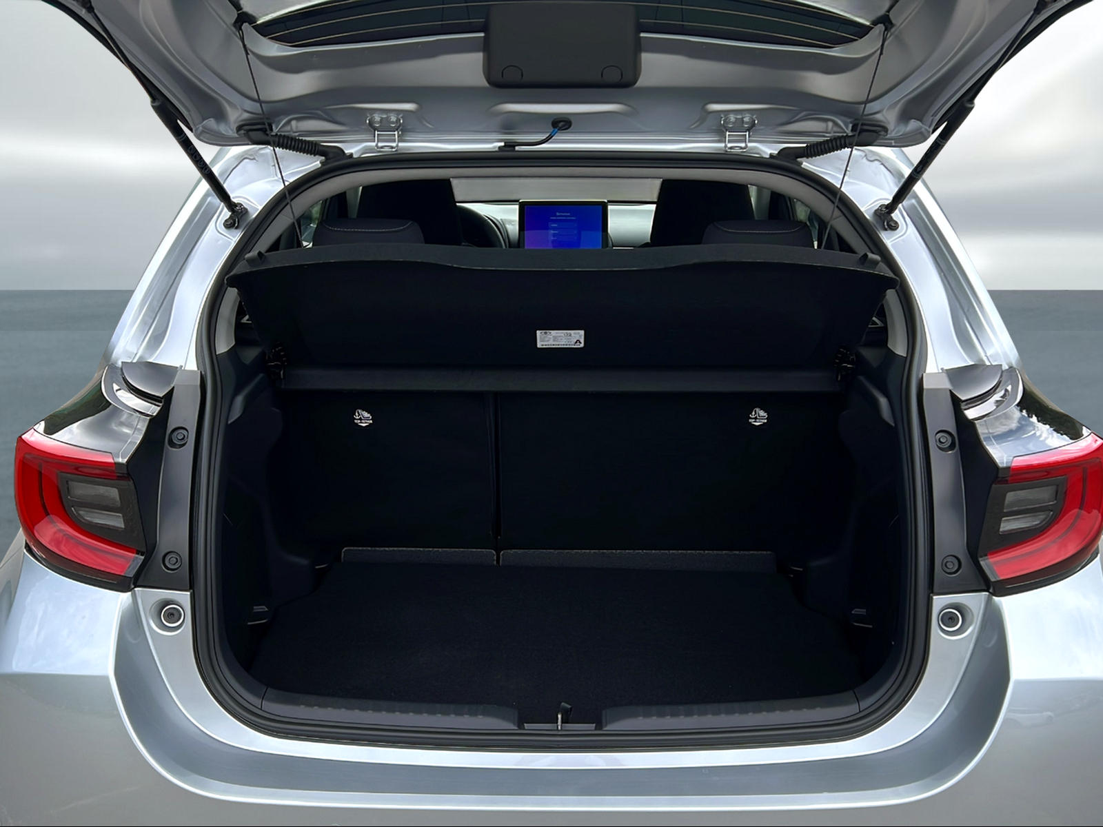 TOYOTA Yaris 1.5 Trend e-CVT-image-12