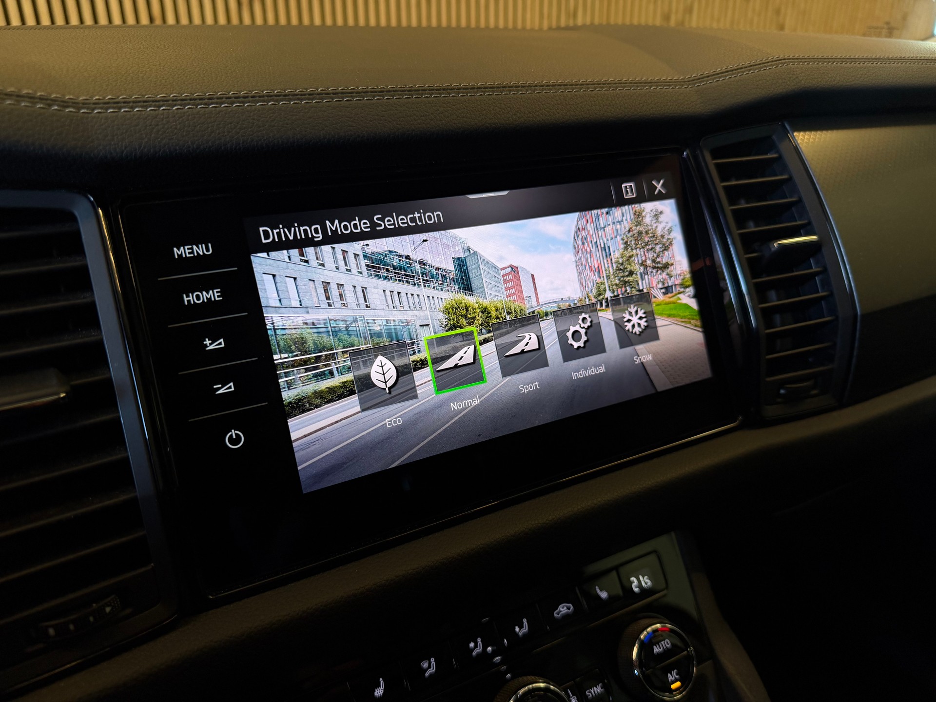 SKODA Kodiaq 2.0 TDI Clever 4x4 DSG-image-18