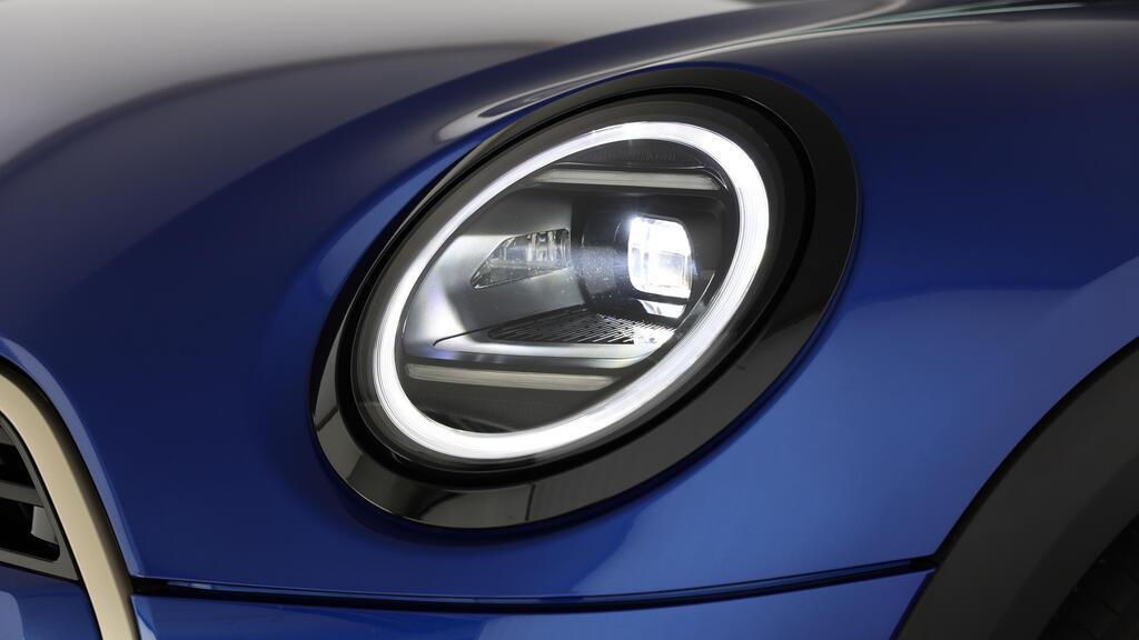 MINI Cooper S Cabrio-image-14