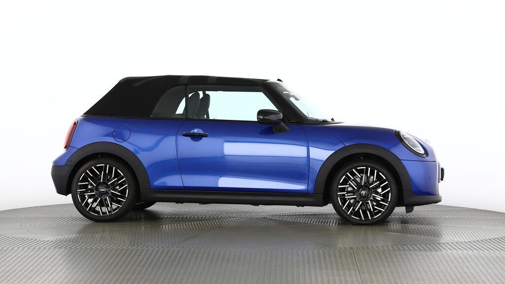 MINI Cooper S Cabrio-image-1