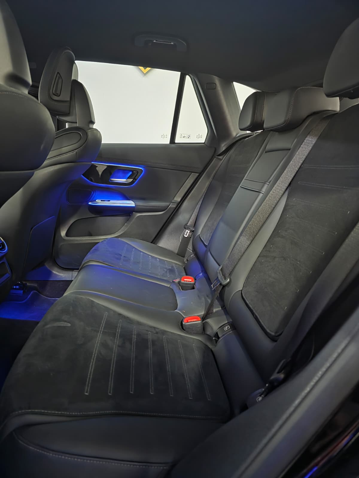 MERCEDES-BENZ GLC 300 d 4Matic 9G-Tronic-image-6