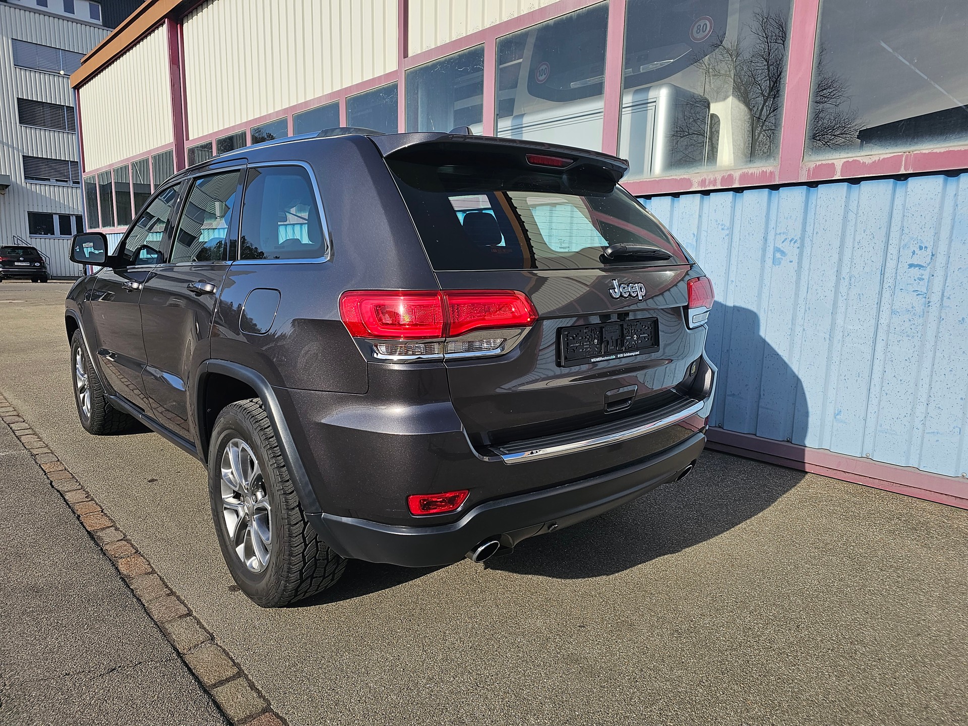JEEP Grand Cherokee 3.0 CRD Laredo-image-3